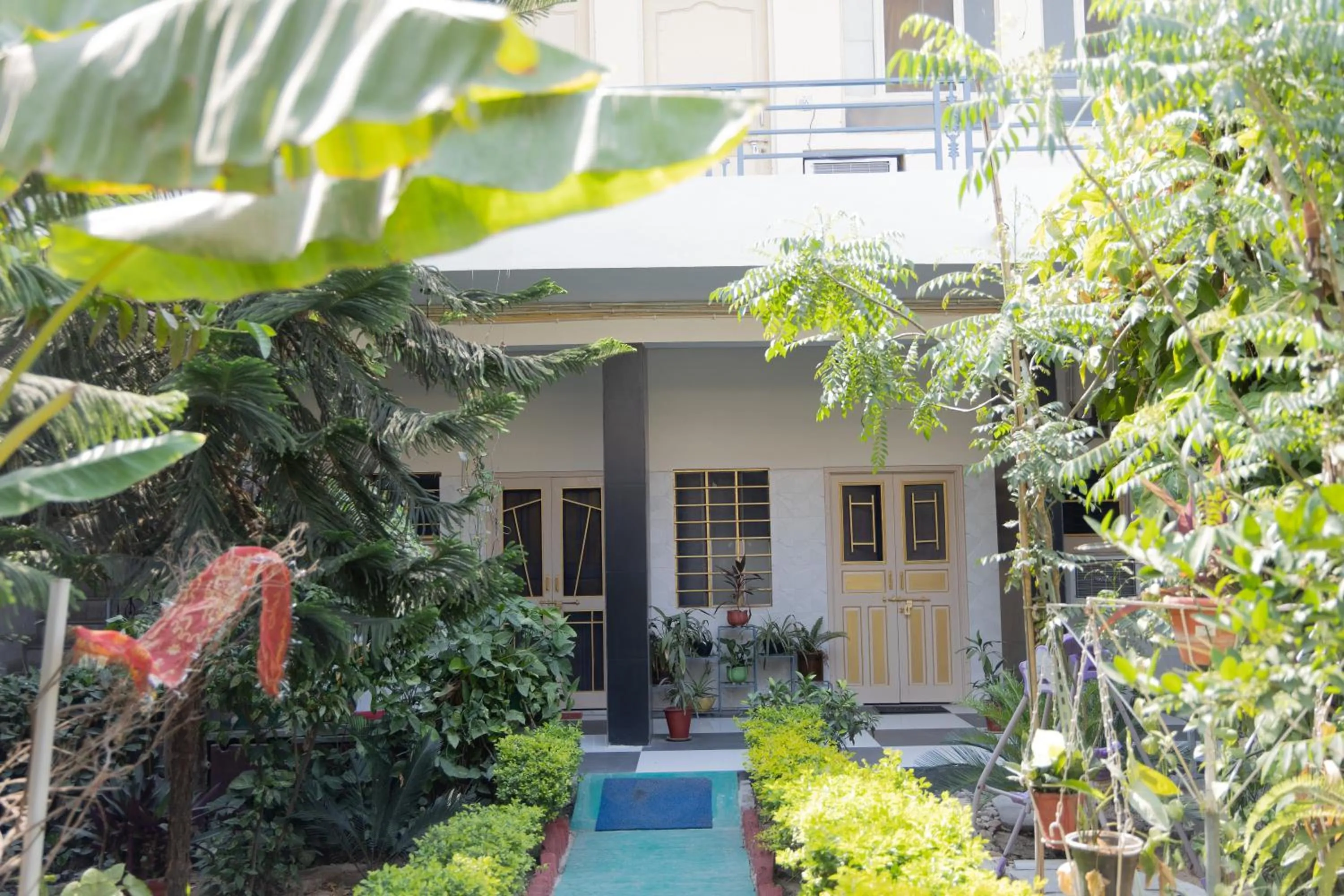 Day in Homestay Urmil Basant