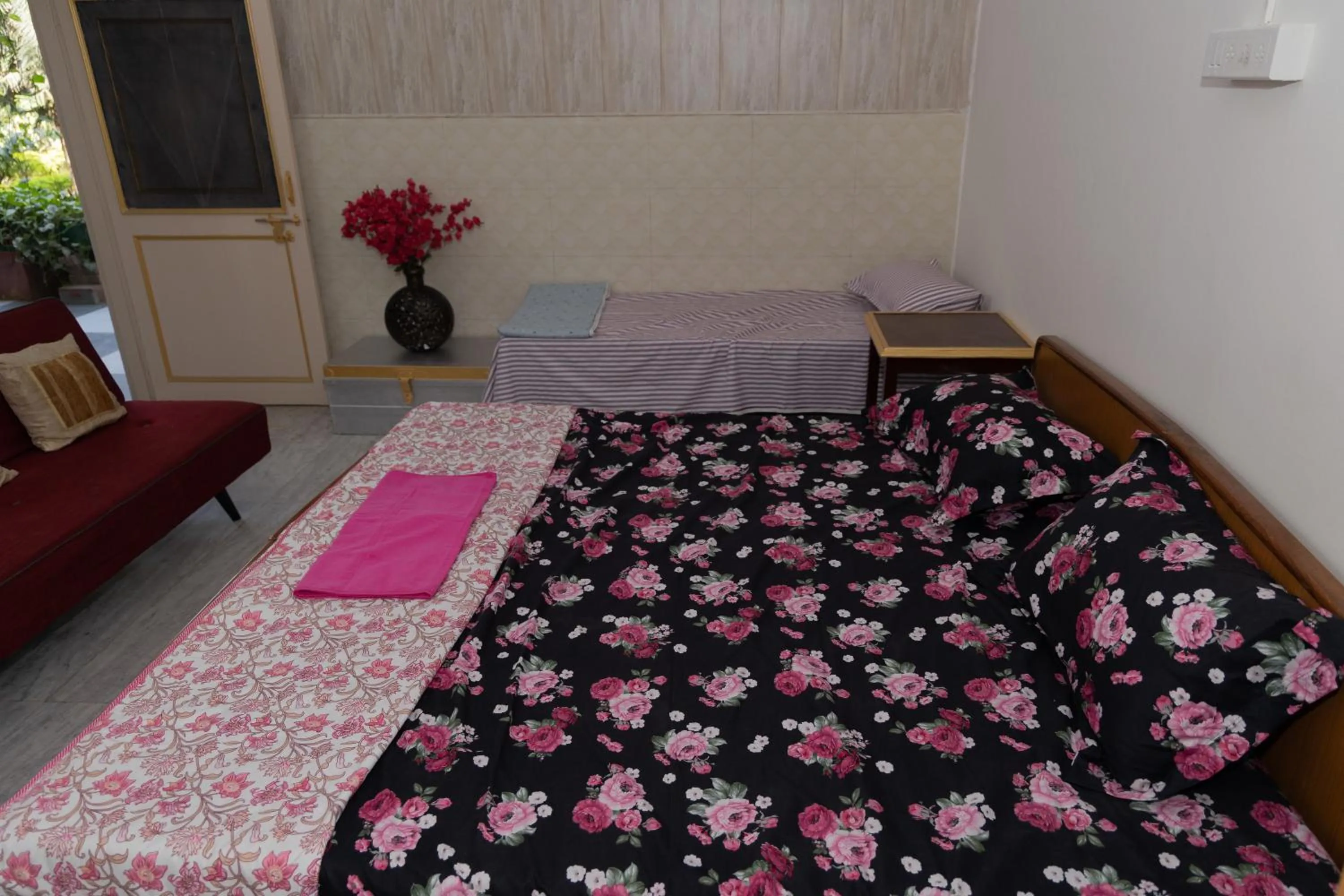 Bed in Homestay Urmil Basant