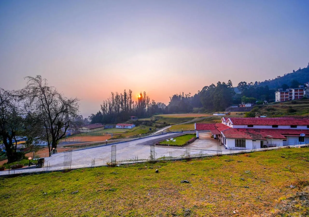 Spring in Lauriston Ooty Town Heritage Bungalow by VOYE HOMES