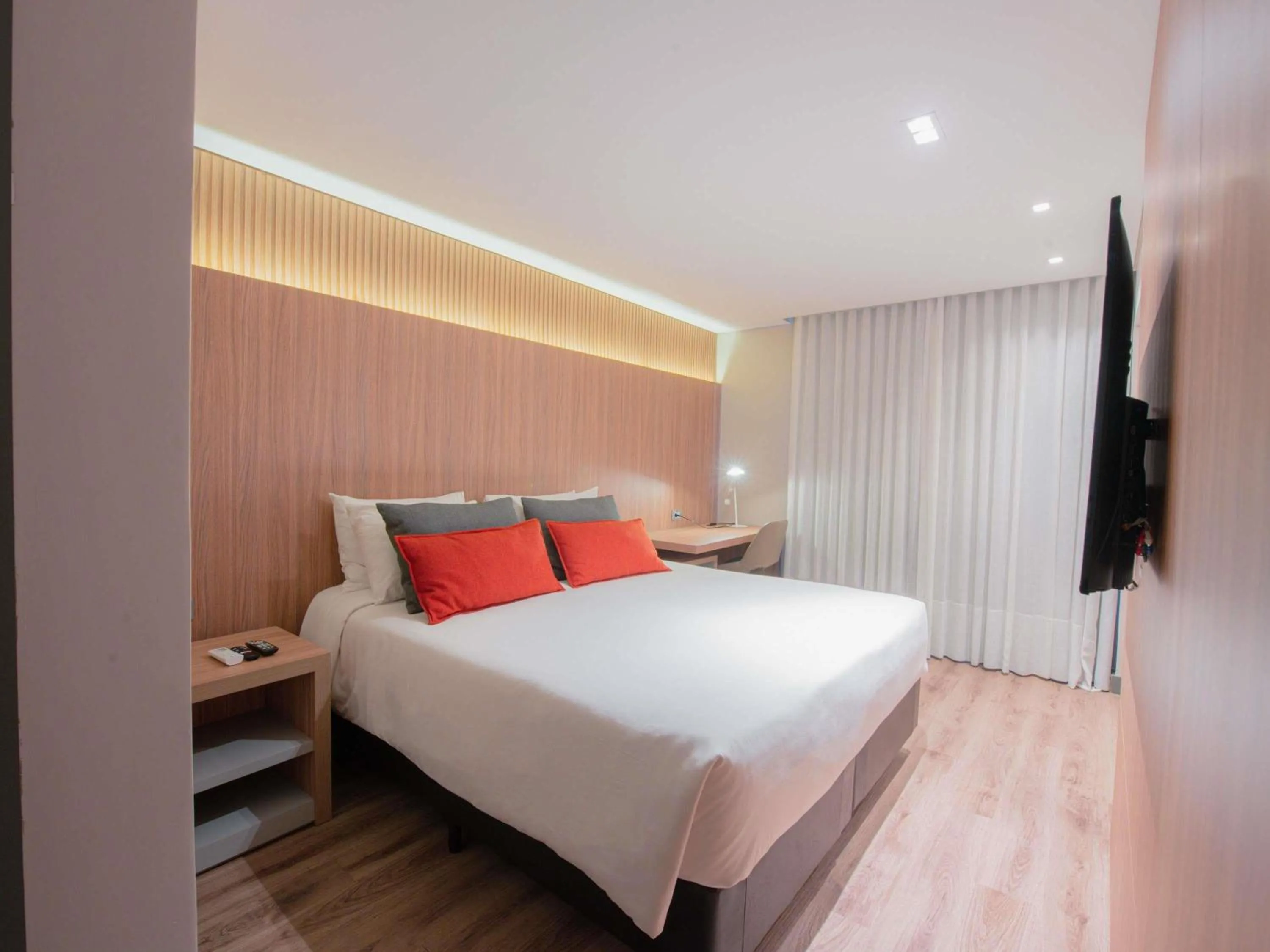 Bedroom, Bed in Mercure Curitiba Batel