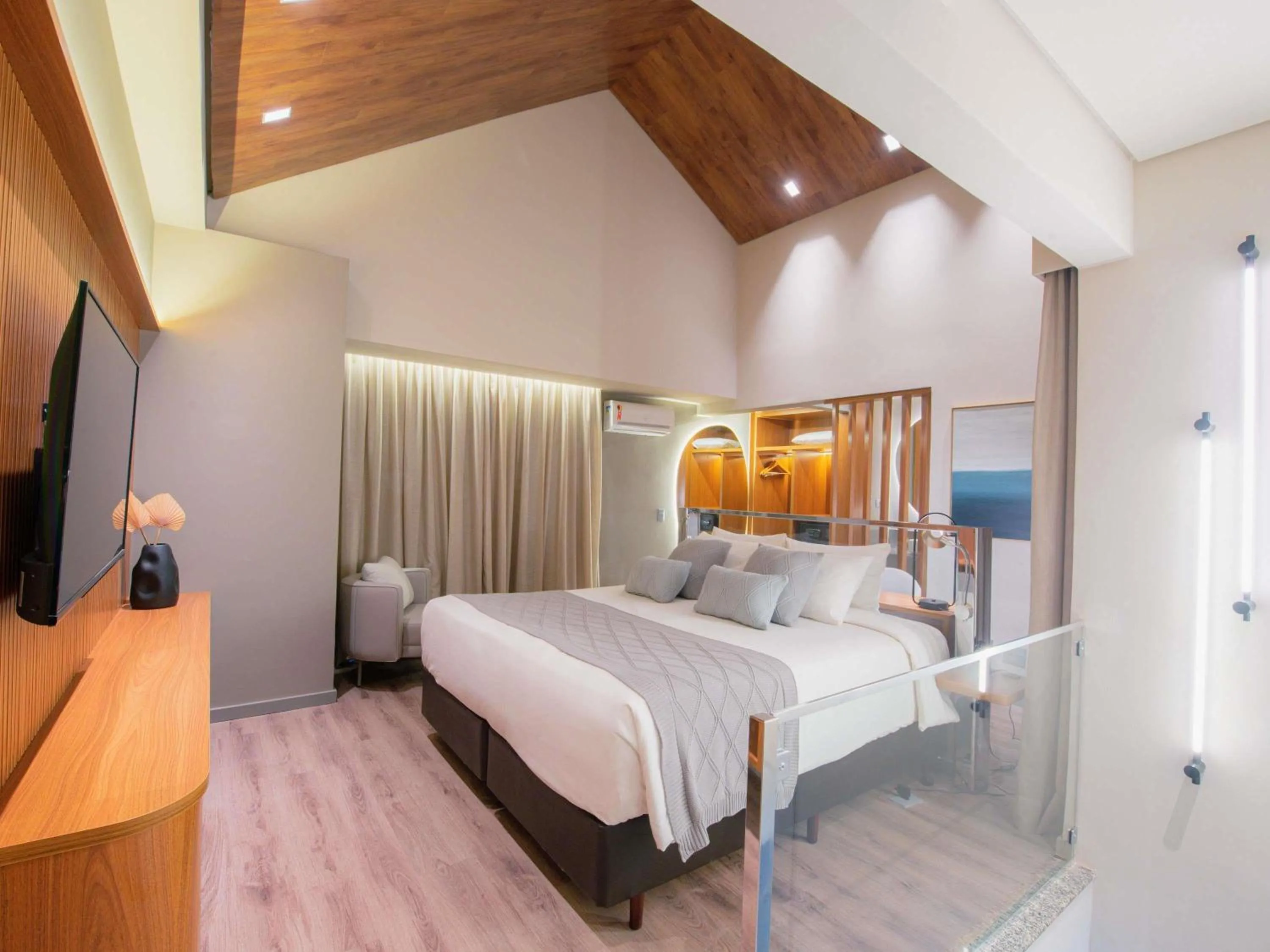 Bedroom, Bed in Mercure Curitiba Batel