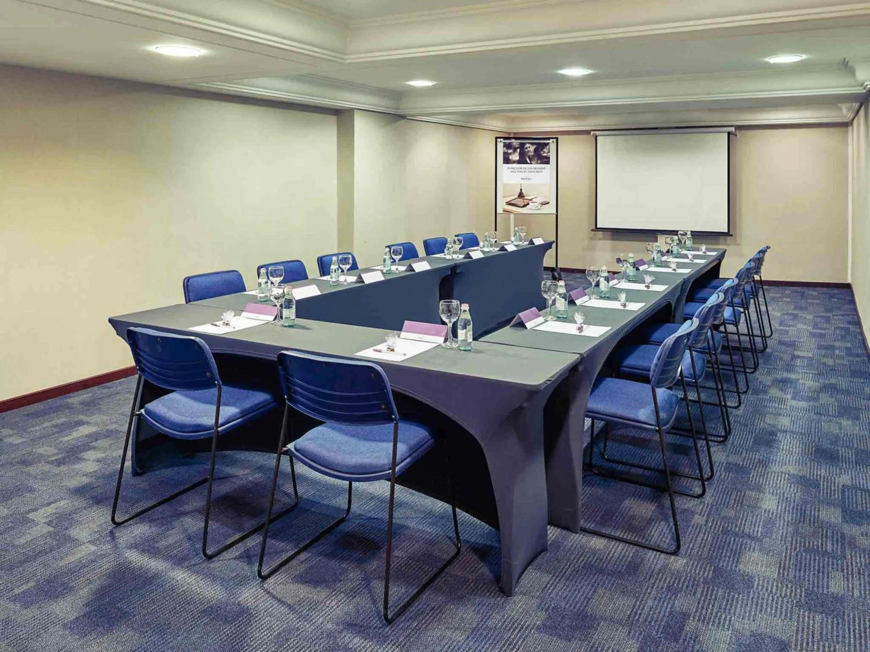 Meeting/conference room in Mercure Curitiba Batel