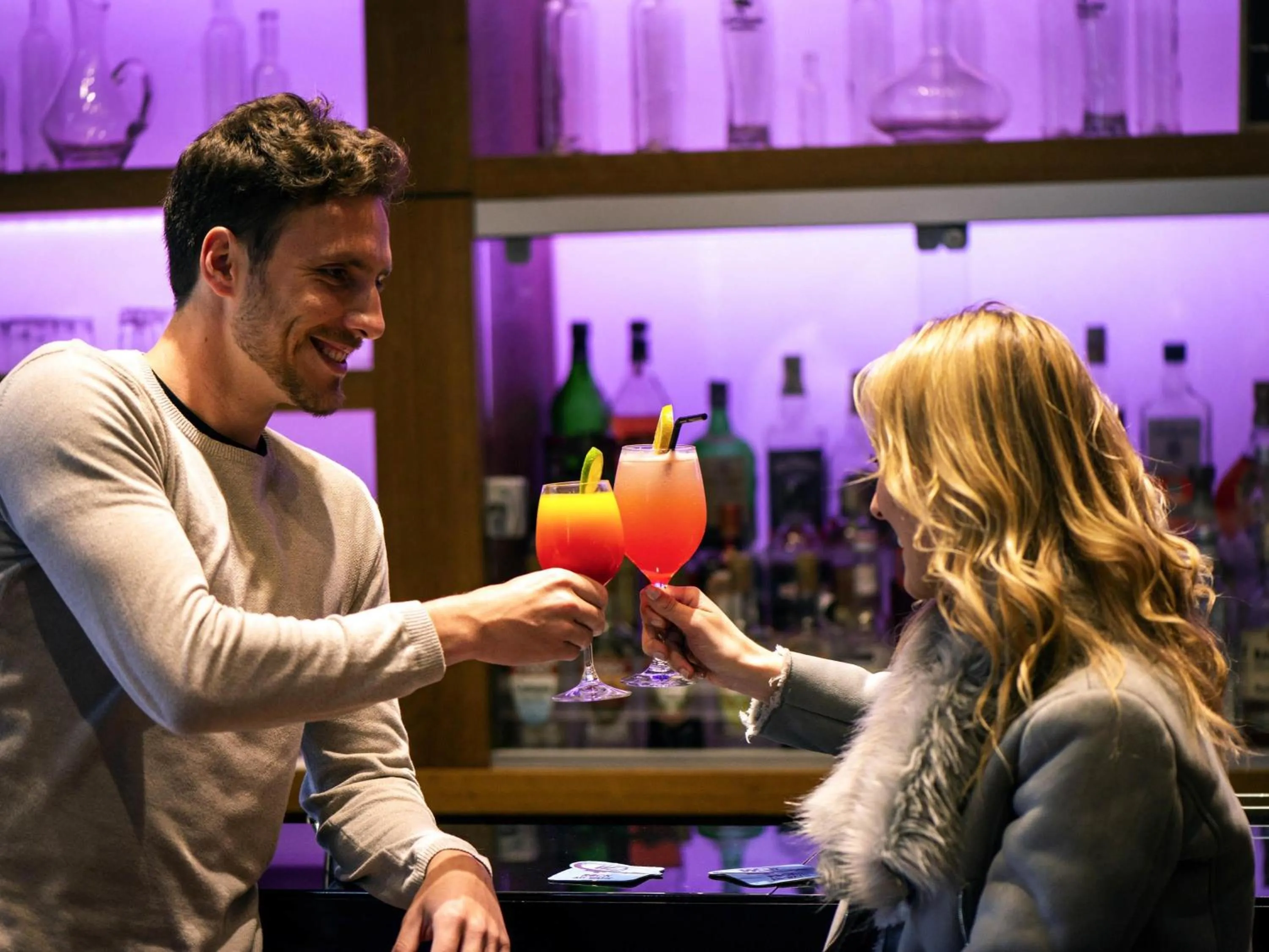 Lounge or bar in Mercure Curitiba Batel