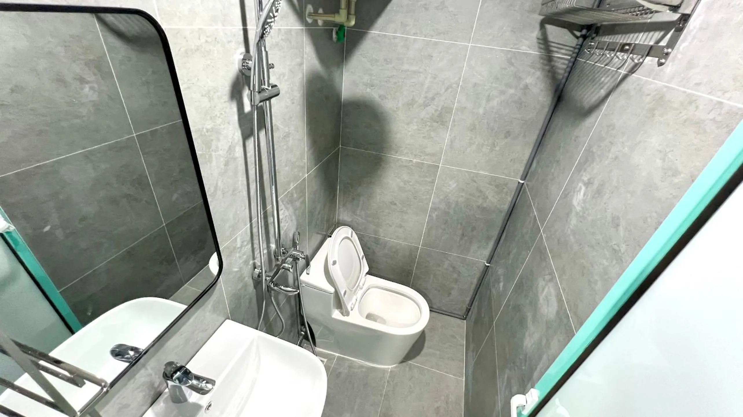 Toilet in Era Apartment Cat Linh