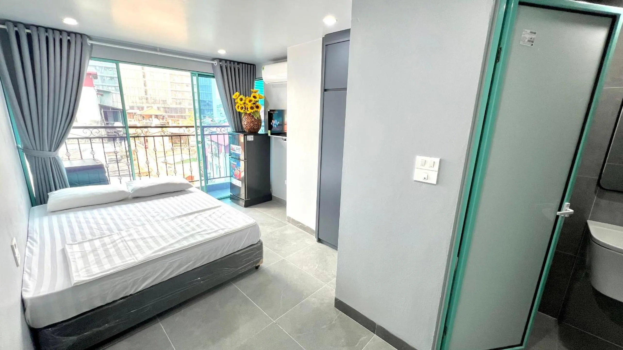 TV and multimedia, Bed in Era Apartment Cat Linh