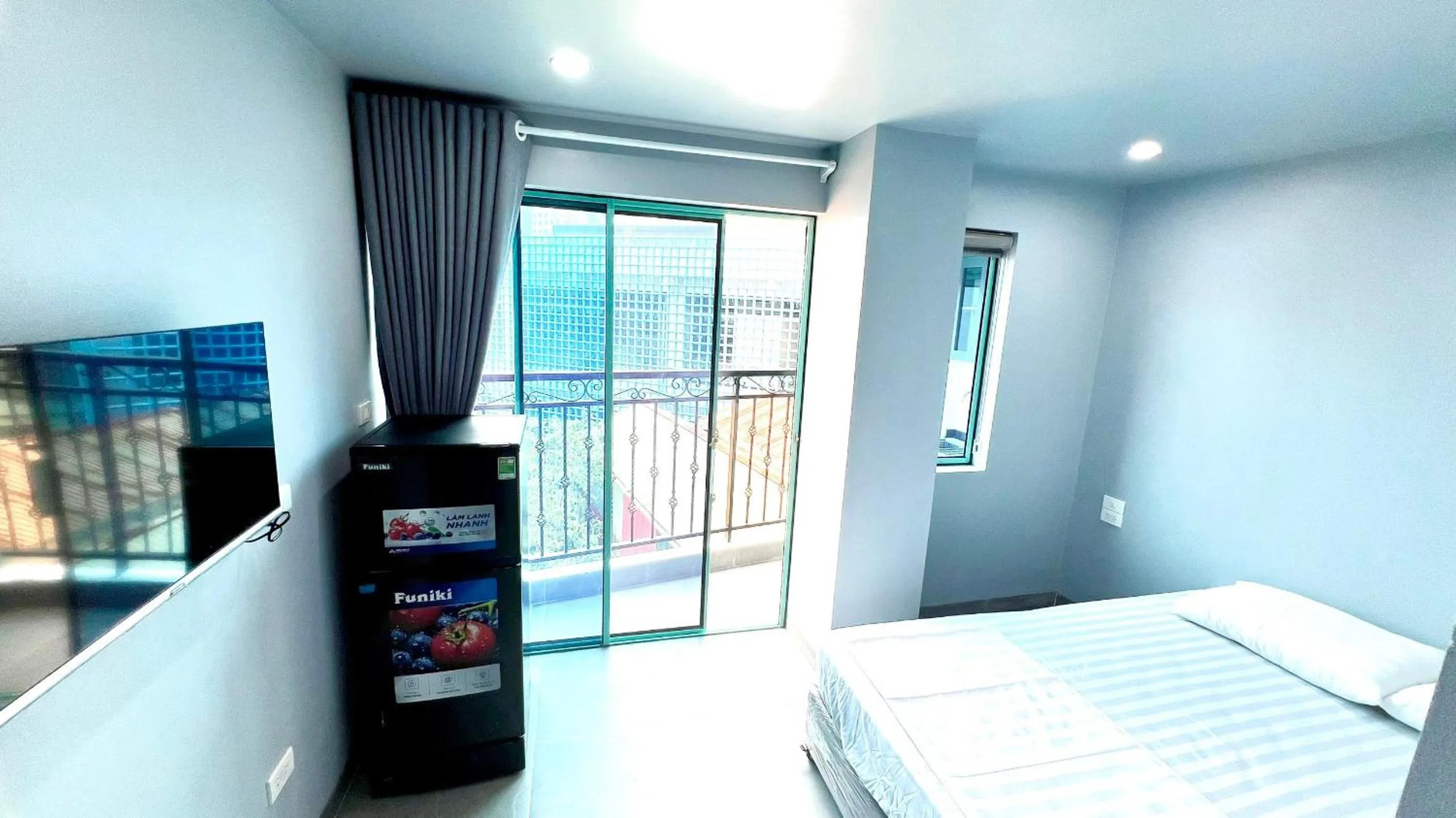 TV and multimedia, Bed in Era Apartment Cat Linh