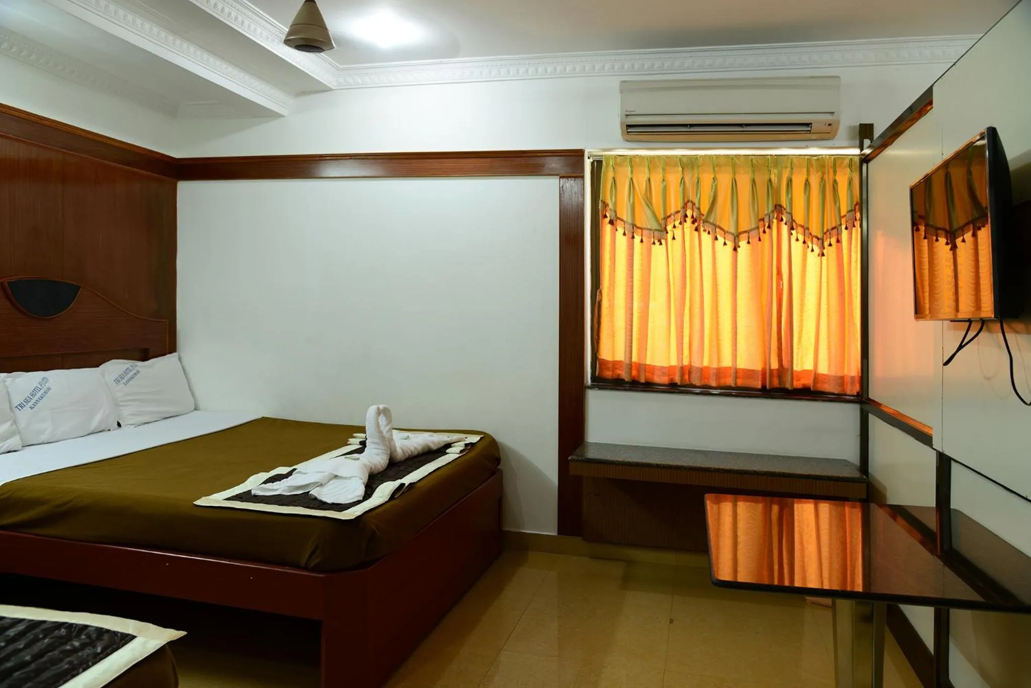 Bed in Hotel Tri Sea