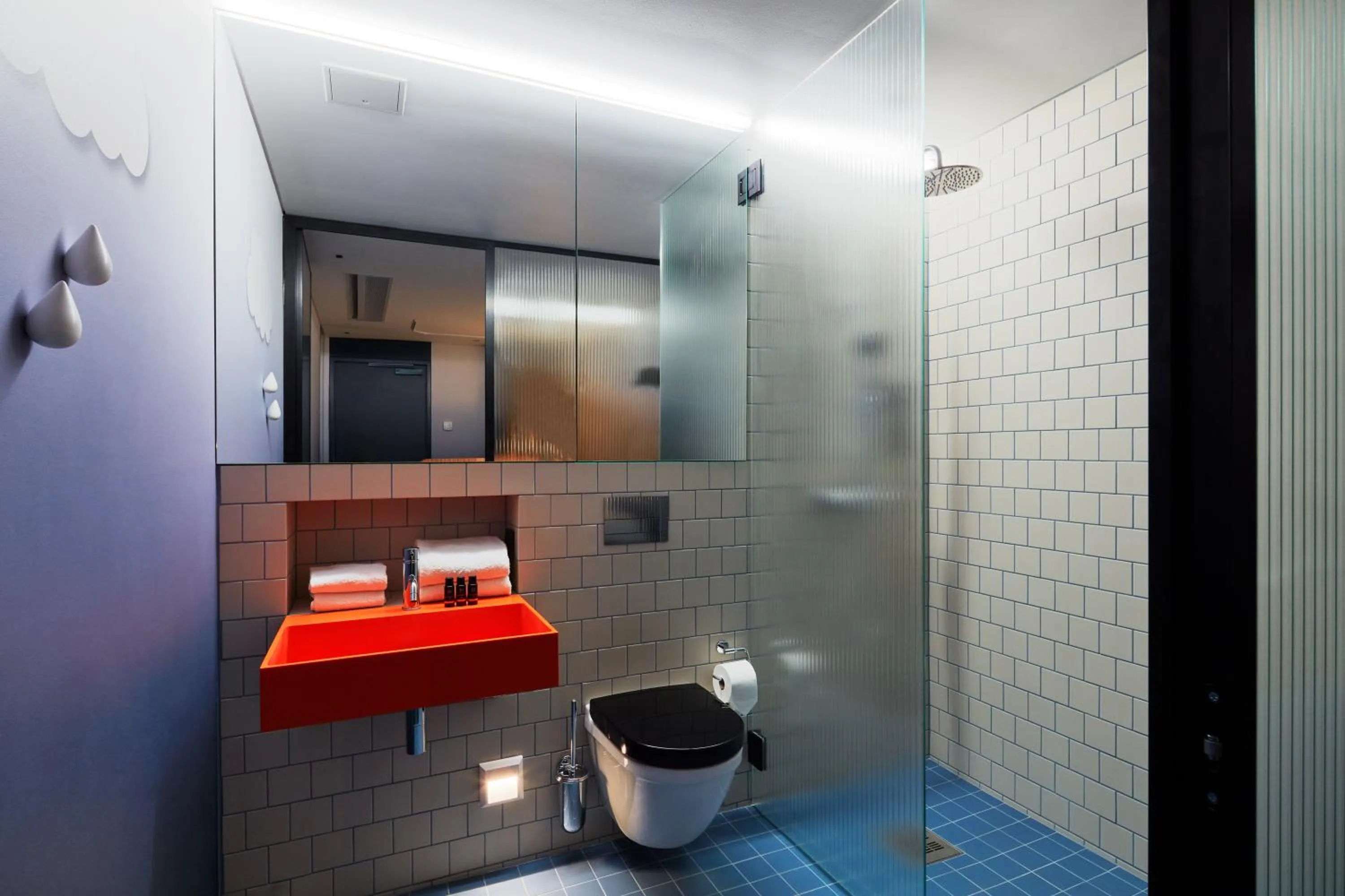 Toilet in Zzz Dreamscape Hotel