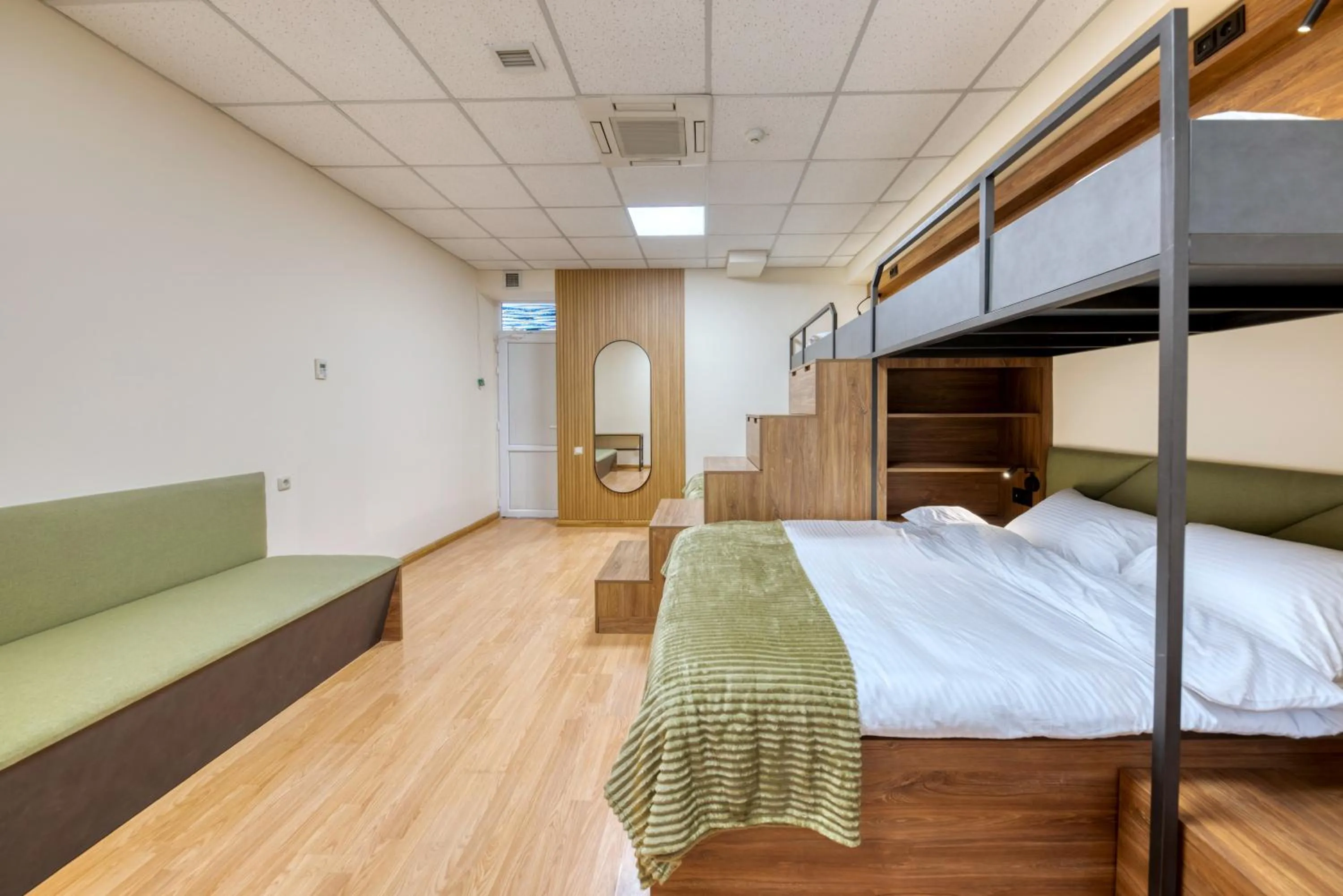 Bed in Tropica Inn Hotel