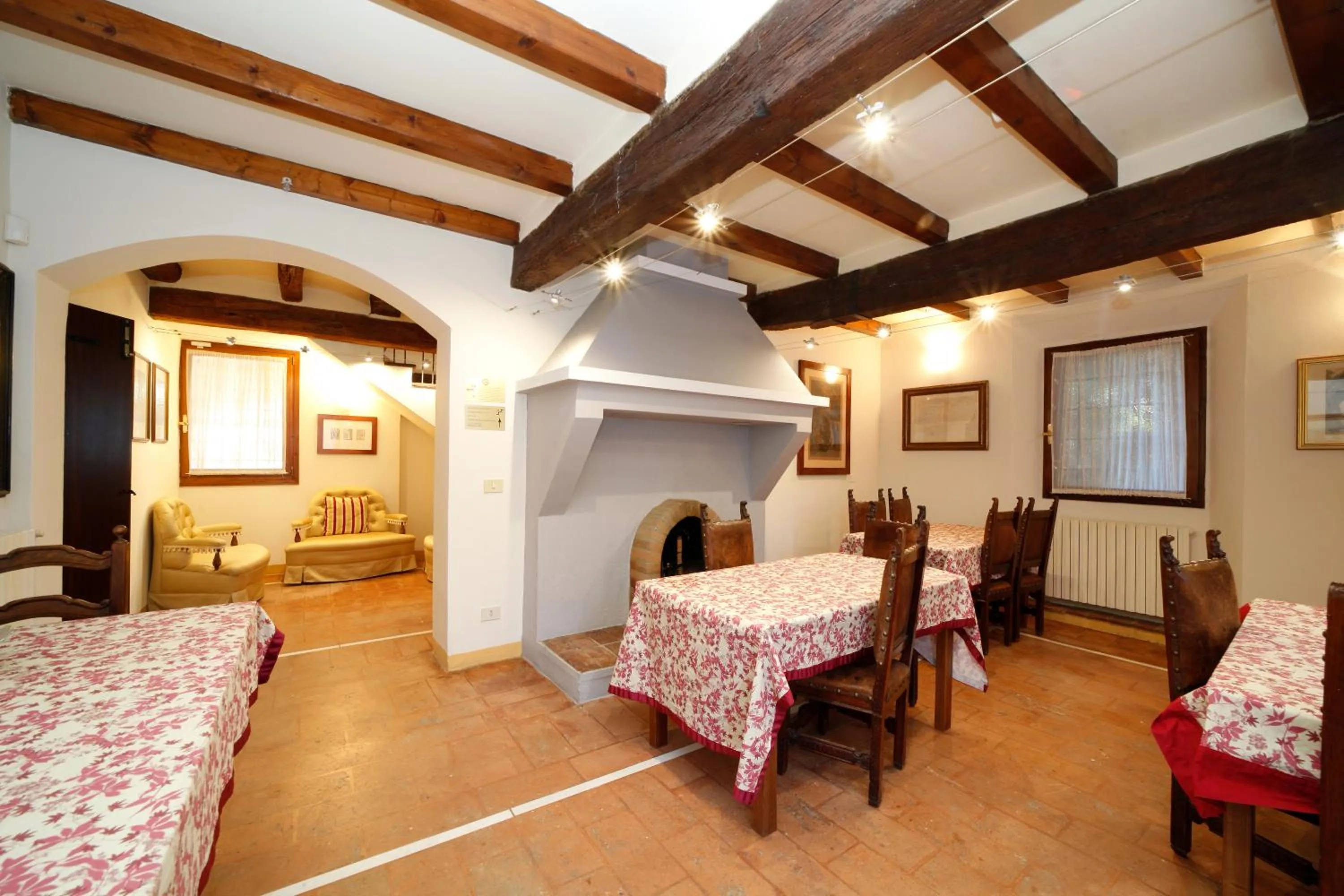 Bed in BolognaRoomscom - Ca' Palazzo