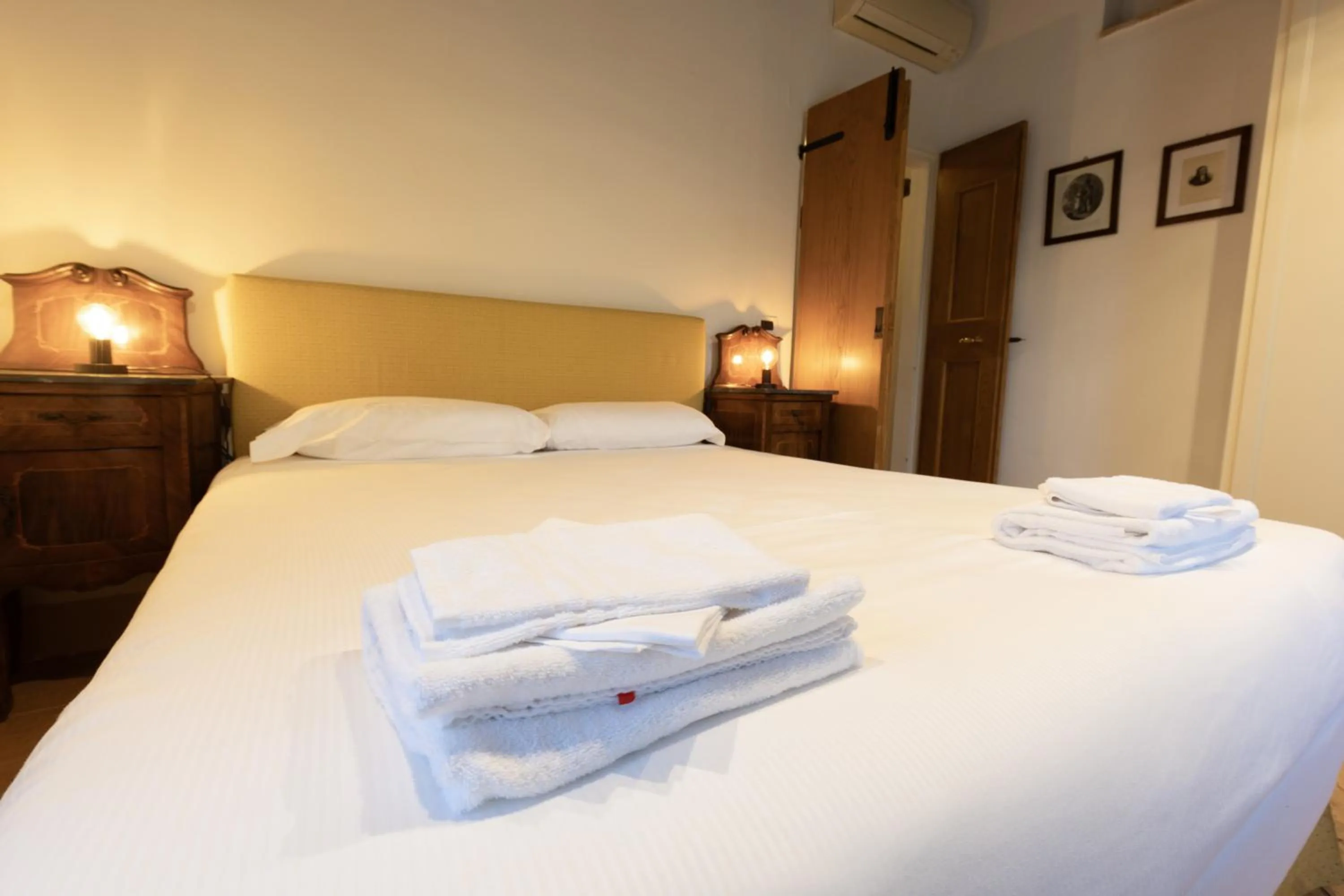 Bed in BolognaRoomscom - Ca' Palazzo