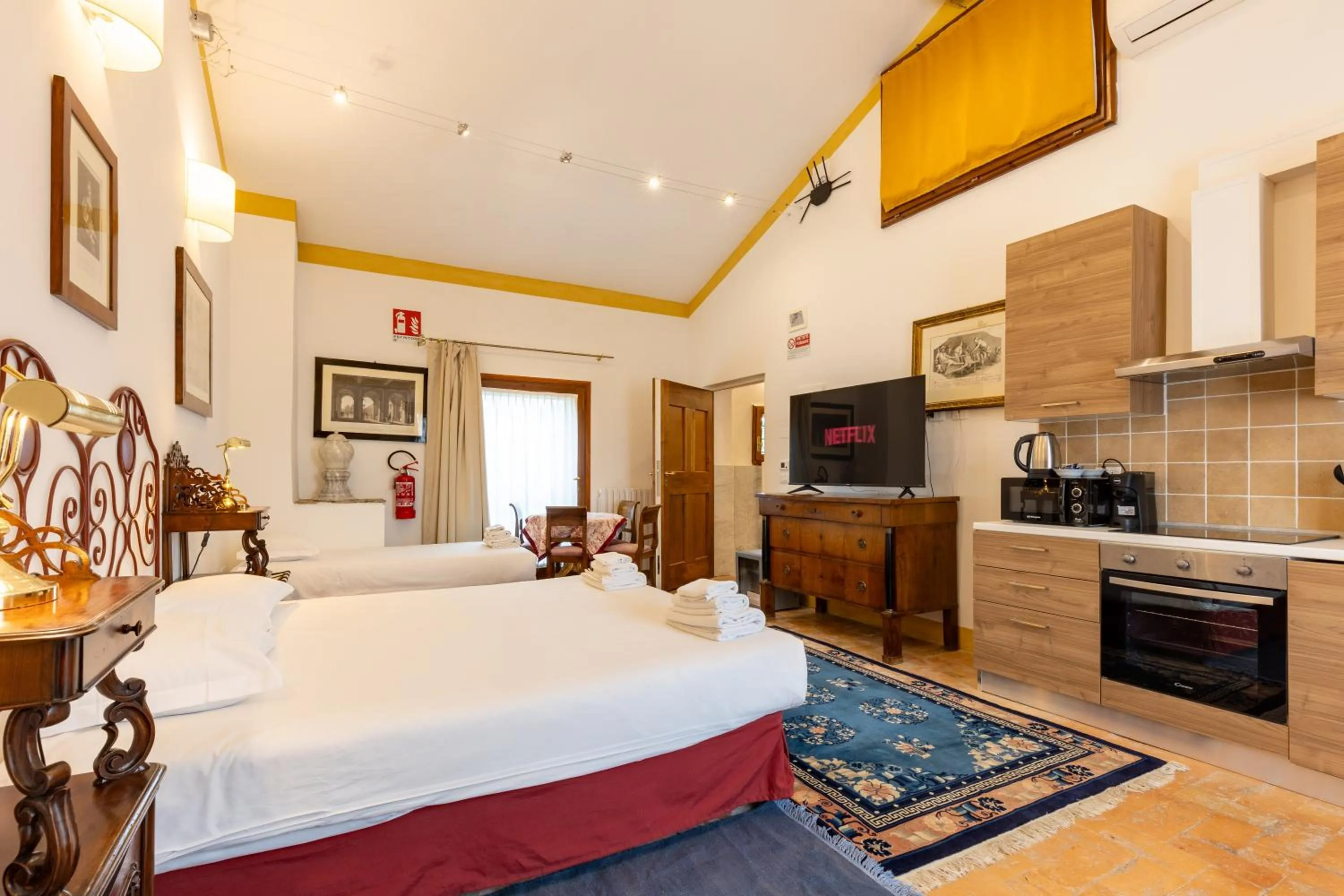 Bed in BolognaRoomscom - Ca' Palazzo