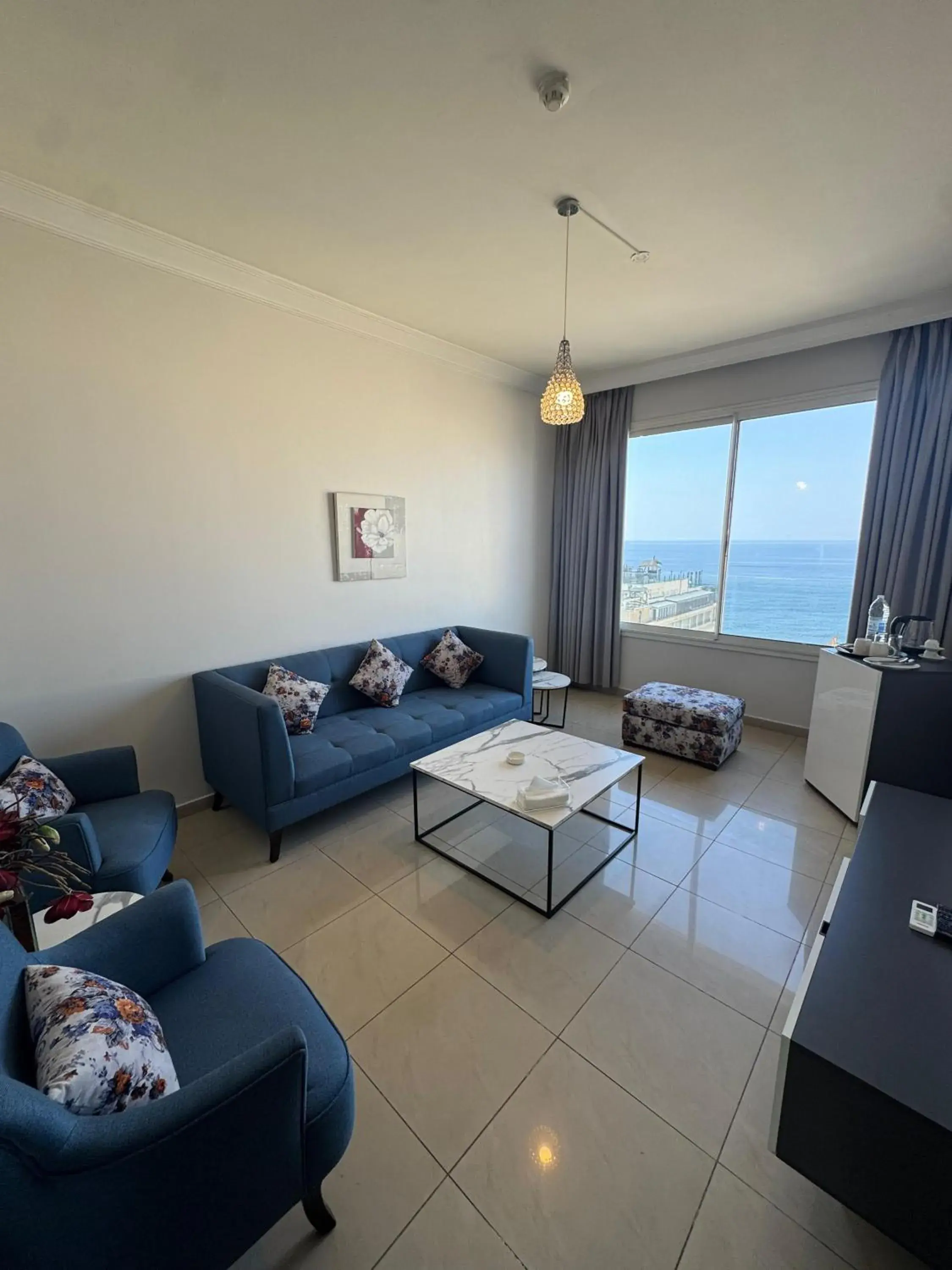 Suite with Sea View in Ny Suites Suite with Sea View in Ny Suites