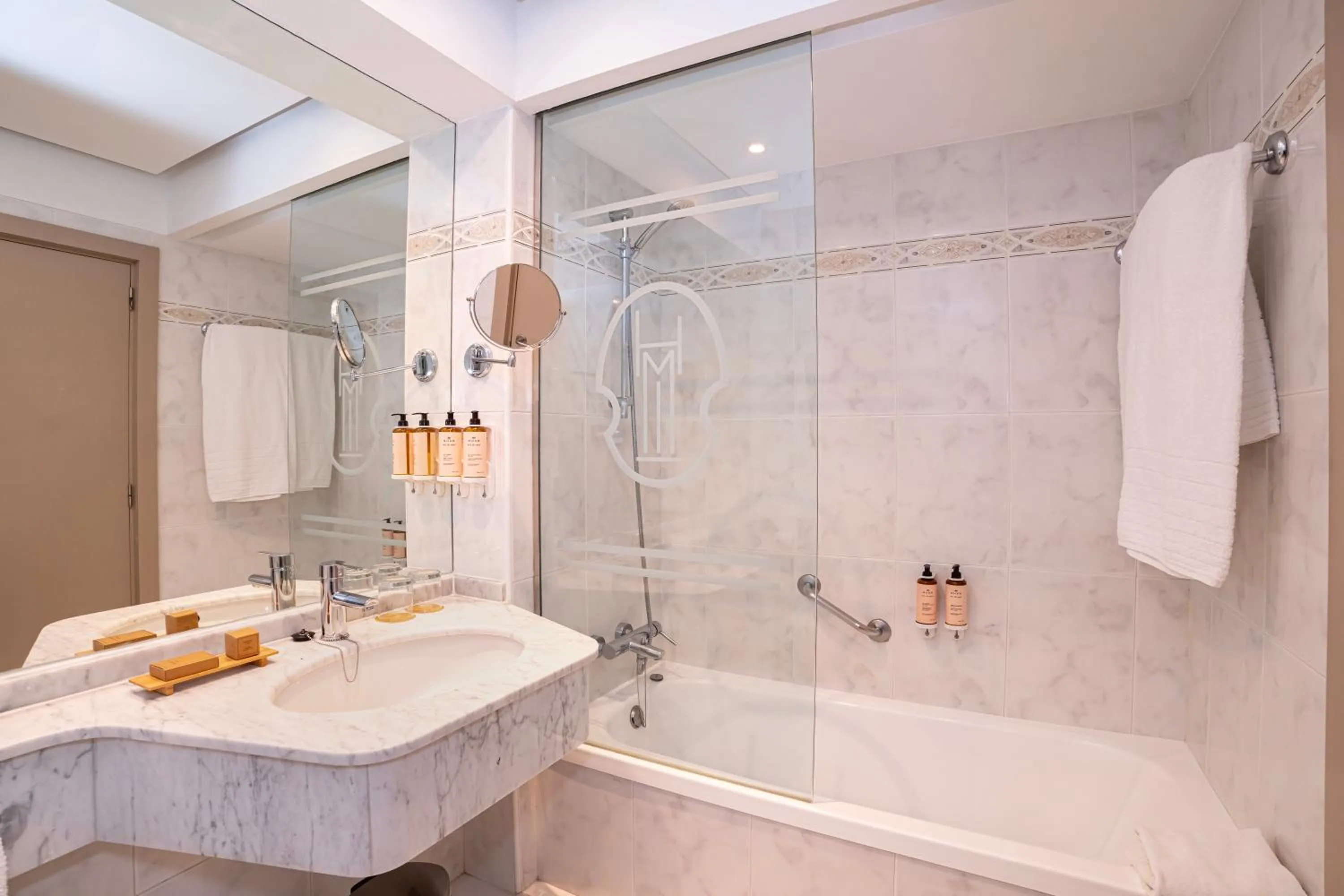 Bathroom in Mercure Monte Igueldo