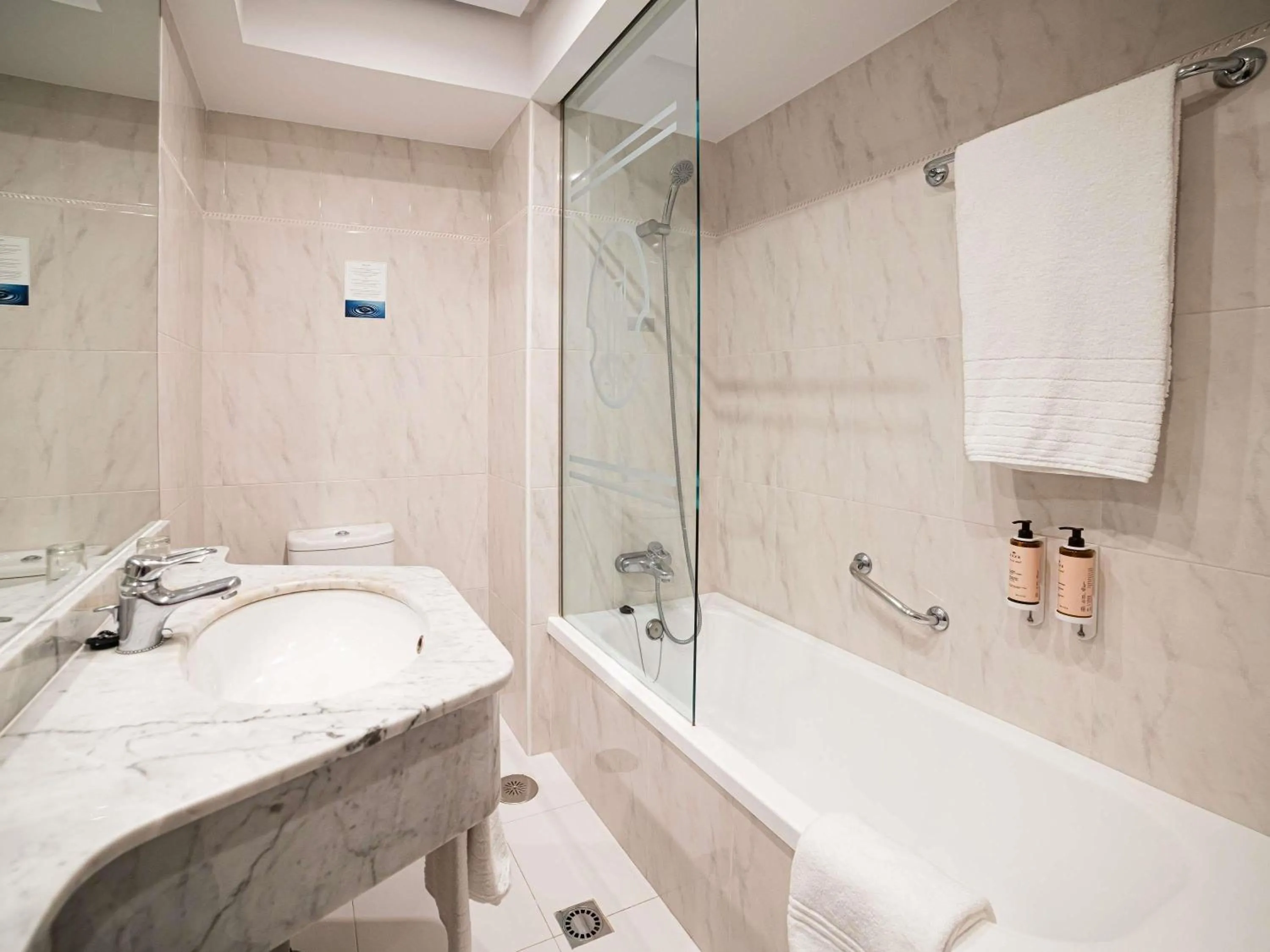 Bedroom in Mercure Monte Igueldo