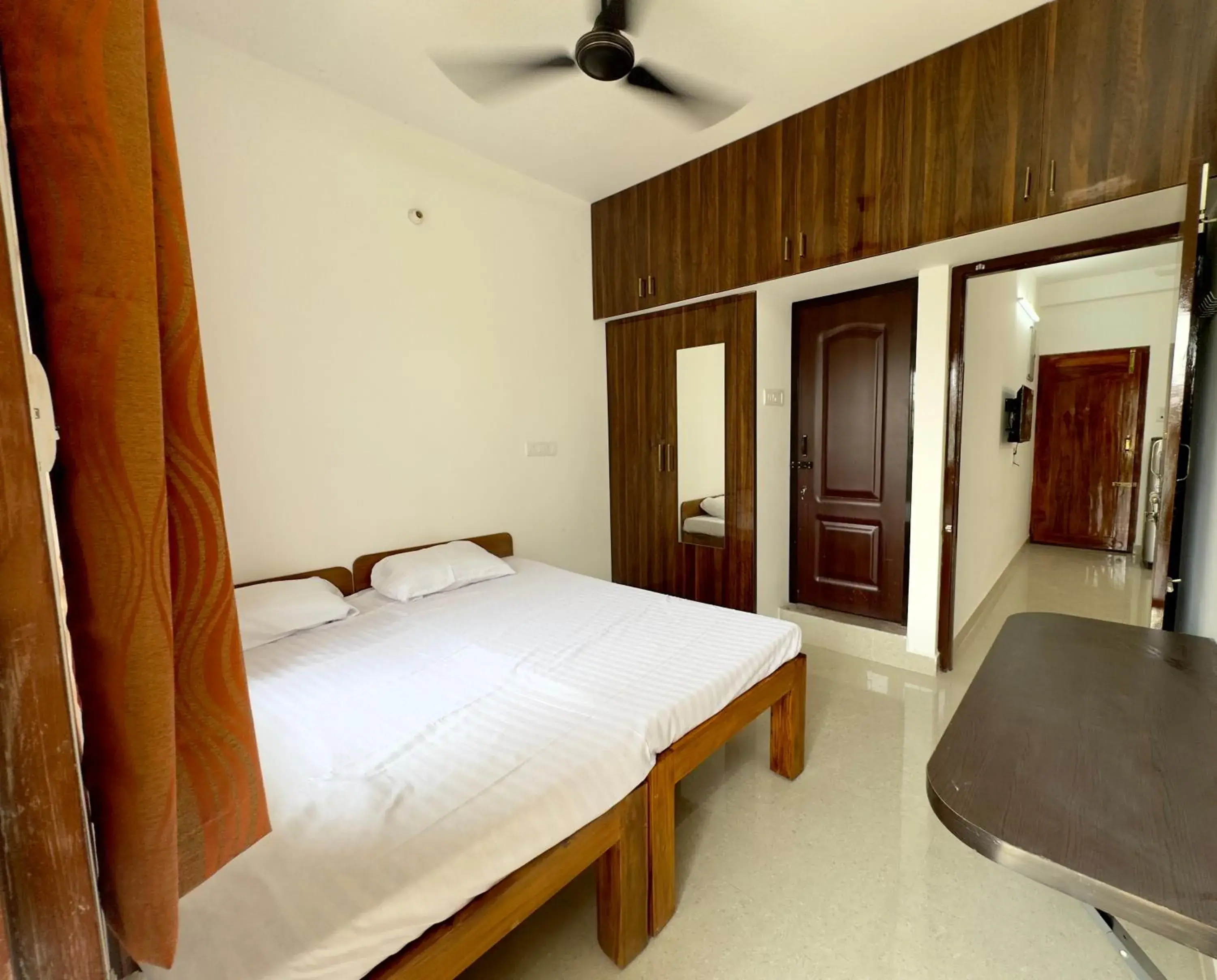 Sishya Hotels & Service Apartment Thoraipakkam, Chennai OMR, IT Expressway Sishya Hotels & Service Apartment Thoraipakkam, Chennai OMR, IT Expressway