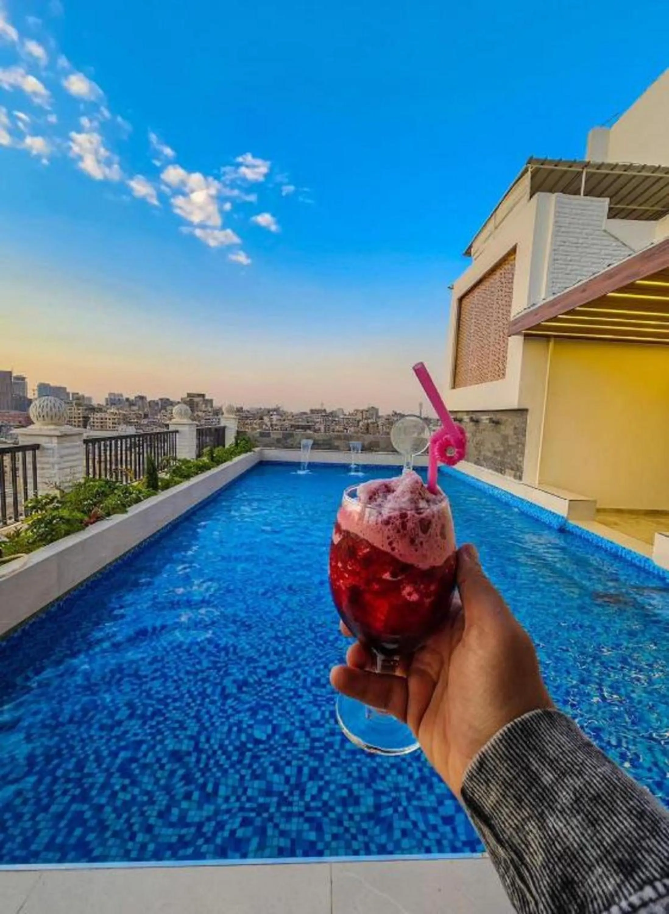 Swimming pool in Mar Charbel Hotel Cairo