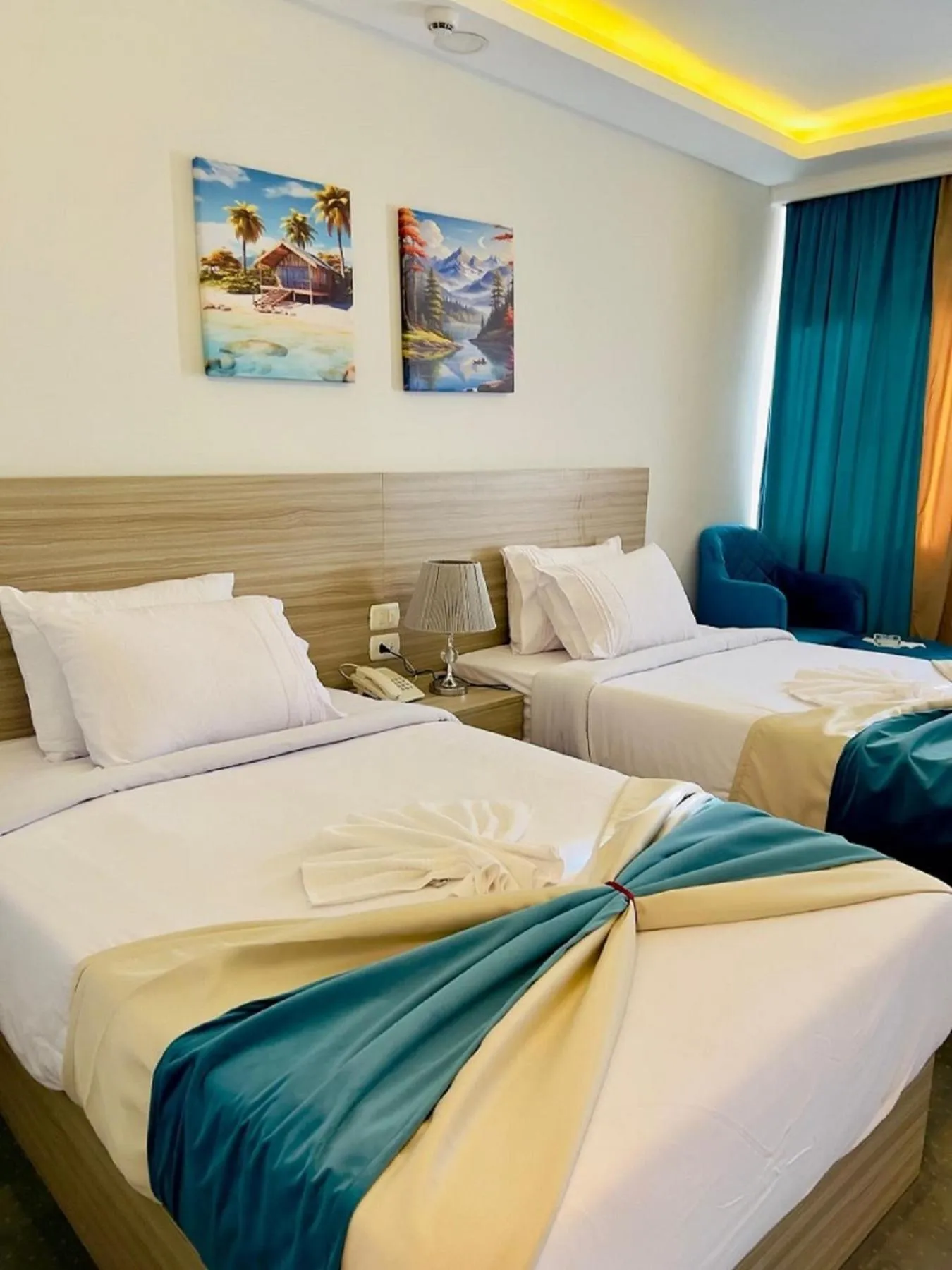 Photo of the whole room, Bed in Mar Charbel Hotel Cairo