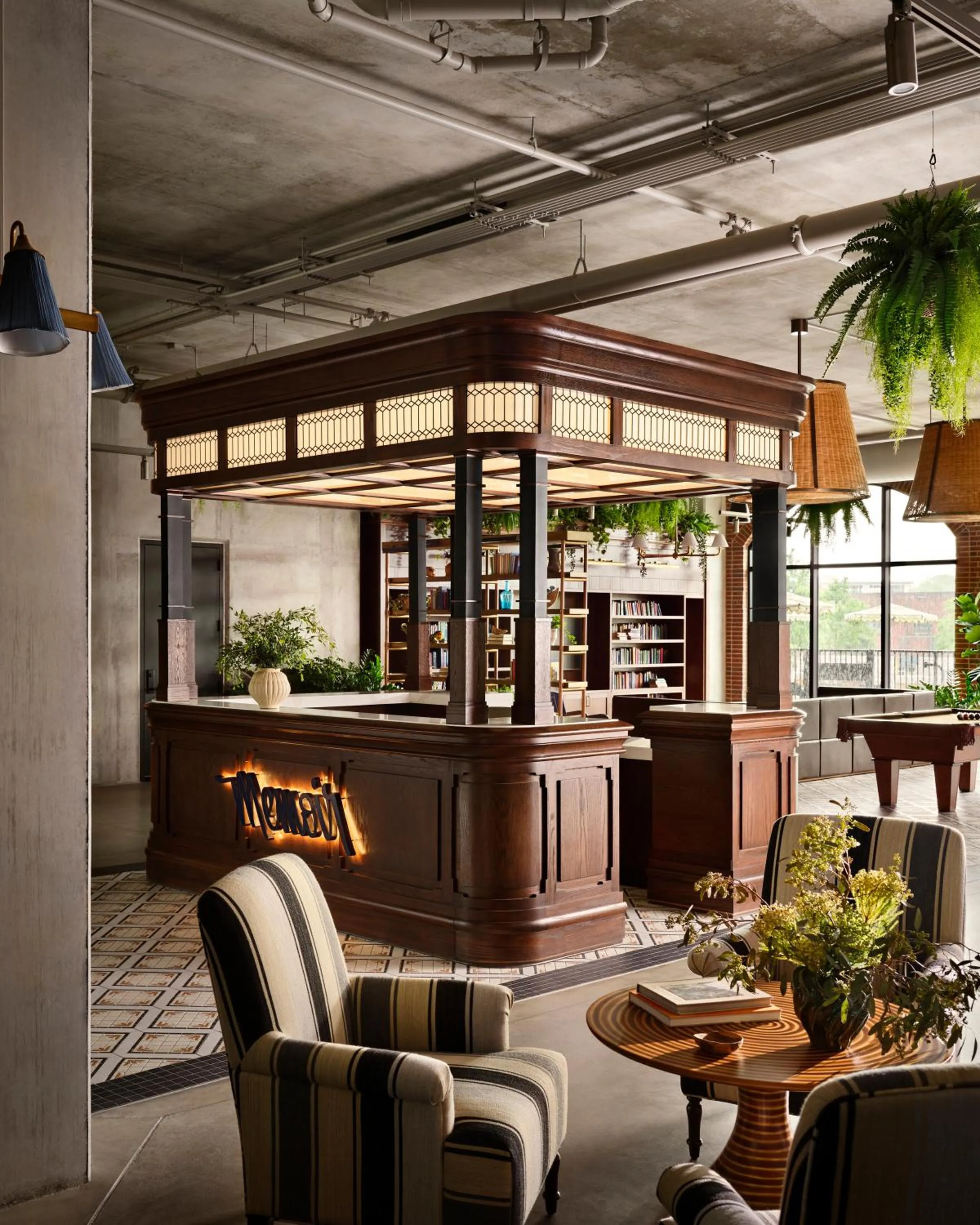 Communal lounge/ TV room in Memoir Wedgewood Houston