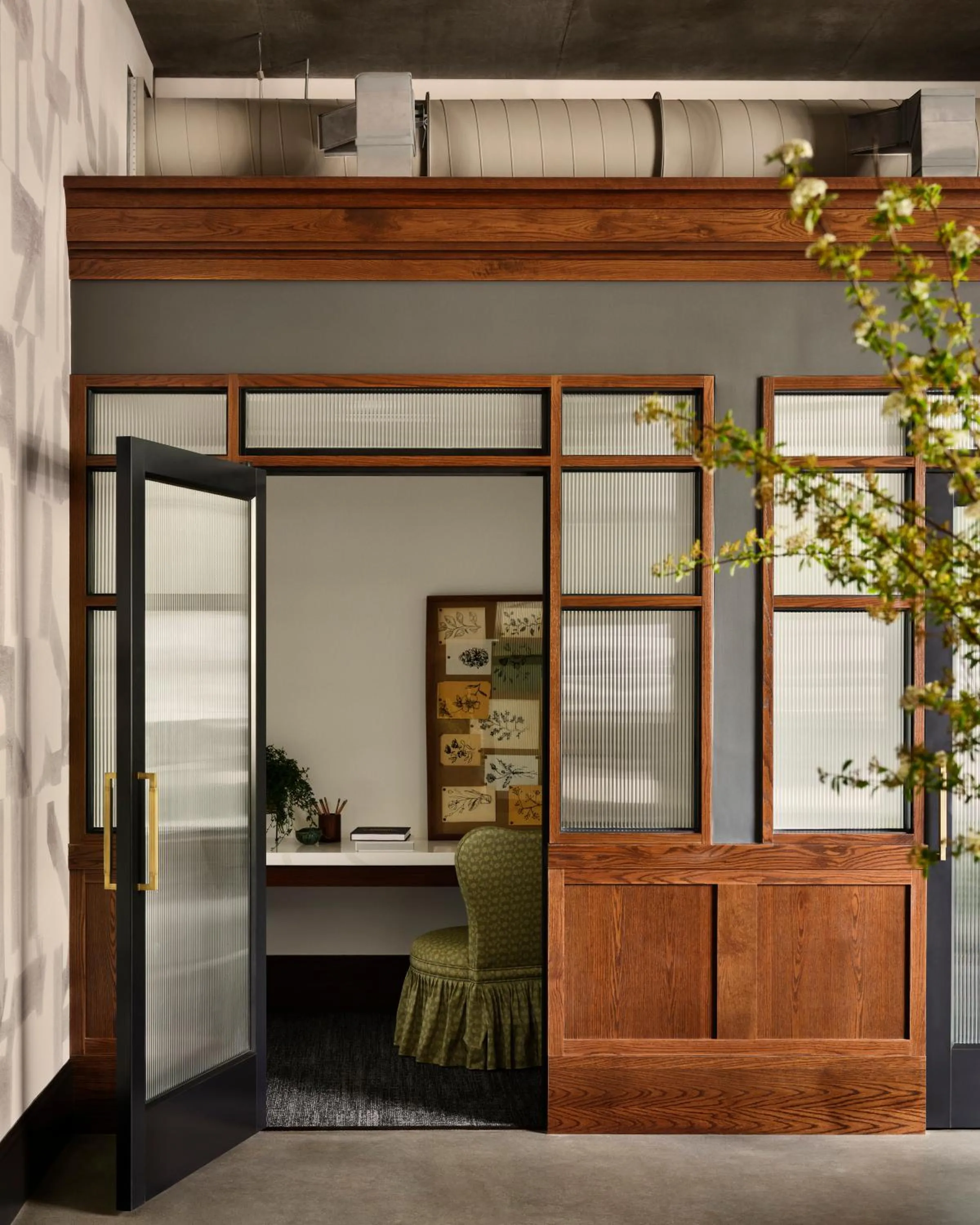 Business facilities in Memoir Wedgewood Houston