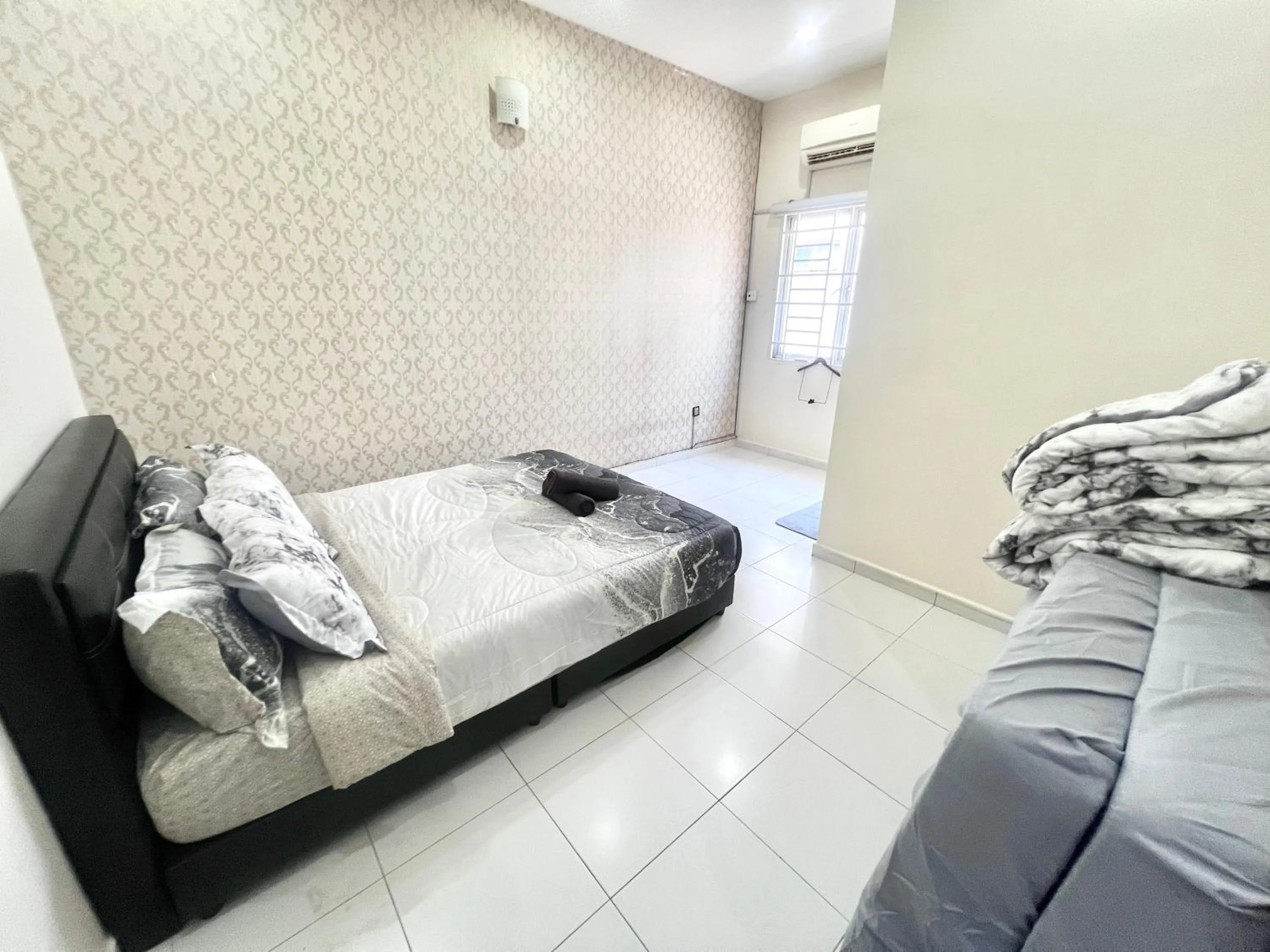 Lovely Homestay Austin Setia Indah 911