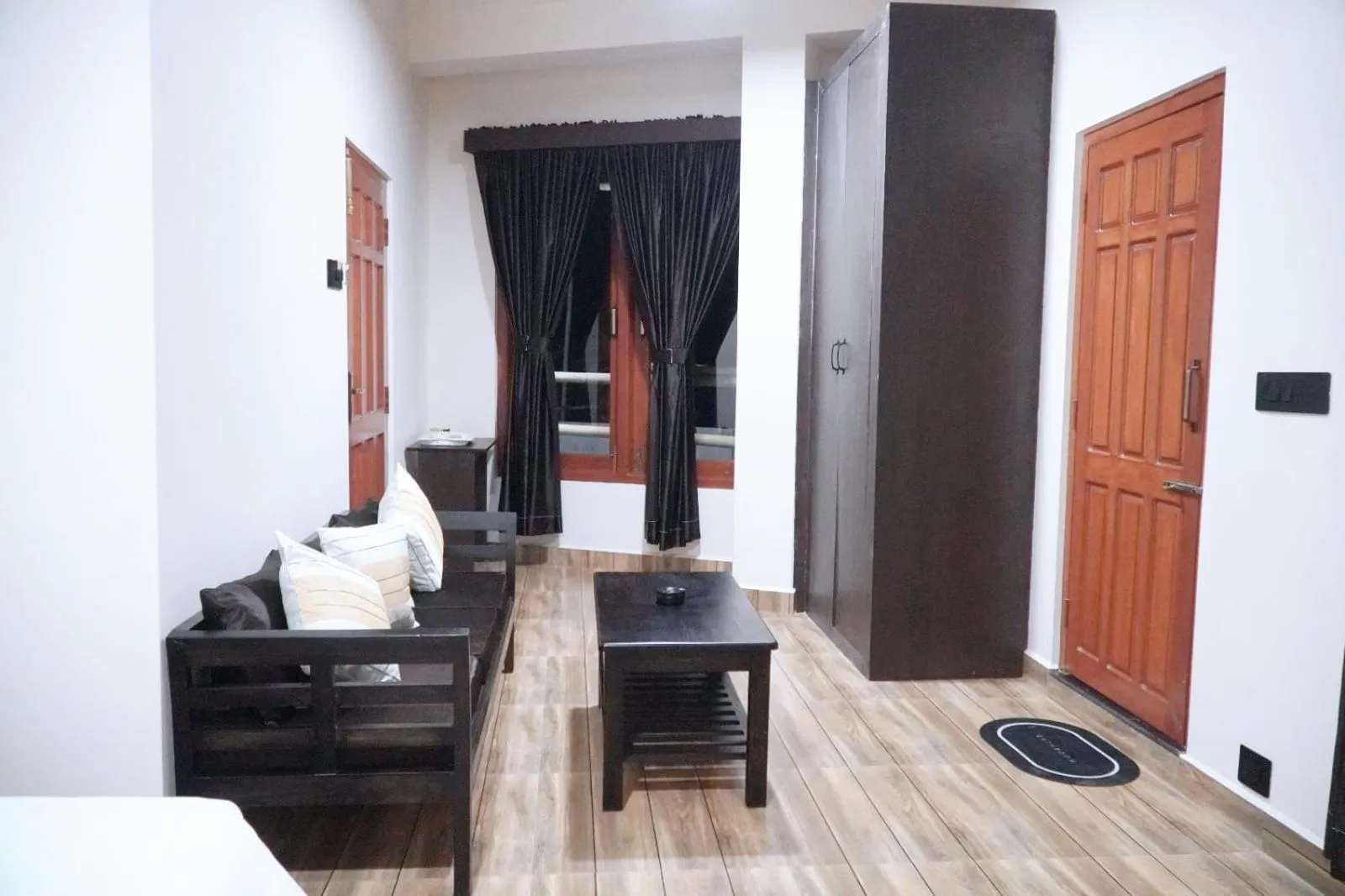 Bed in ROYALTY GLOBAL HOMESTAY