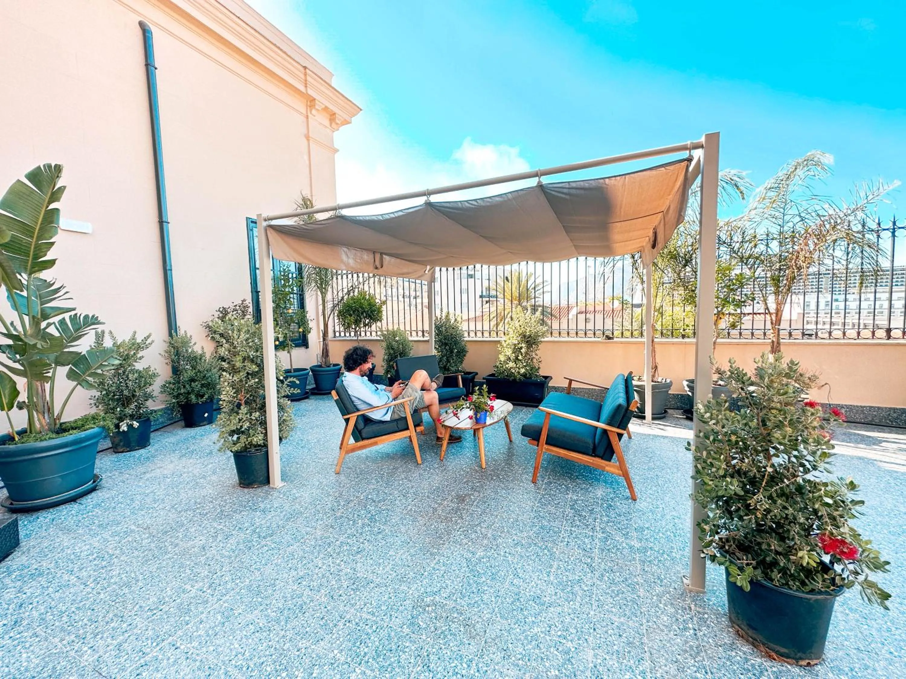 Balcony/Terrace in Ostello Bello Palermo