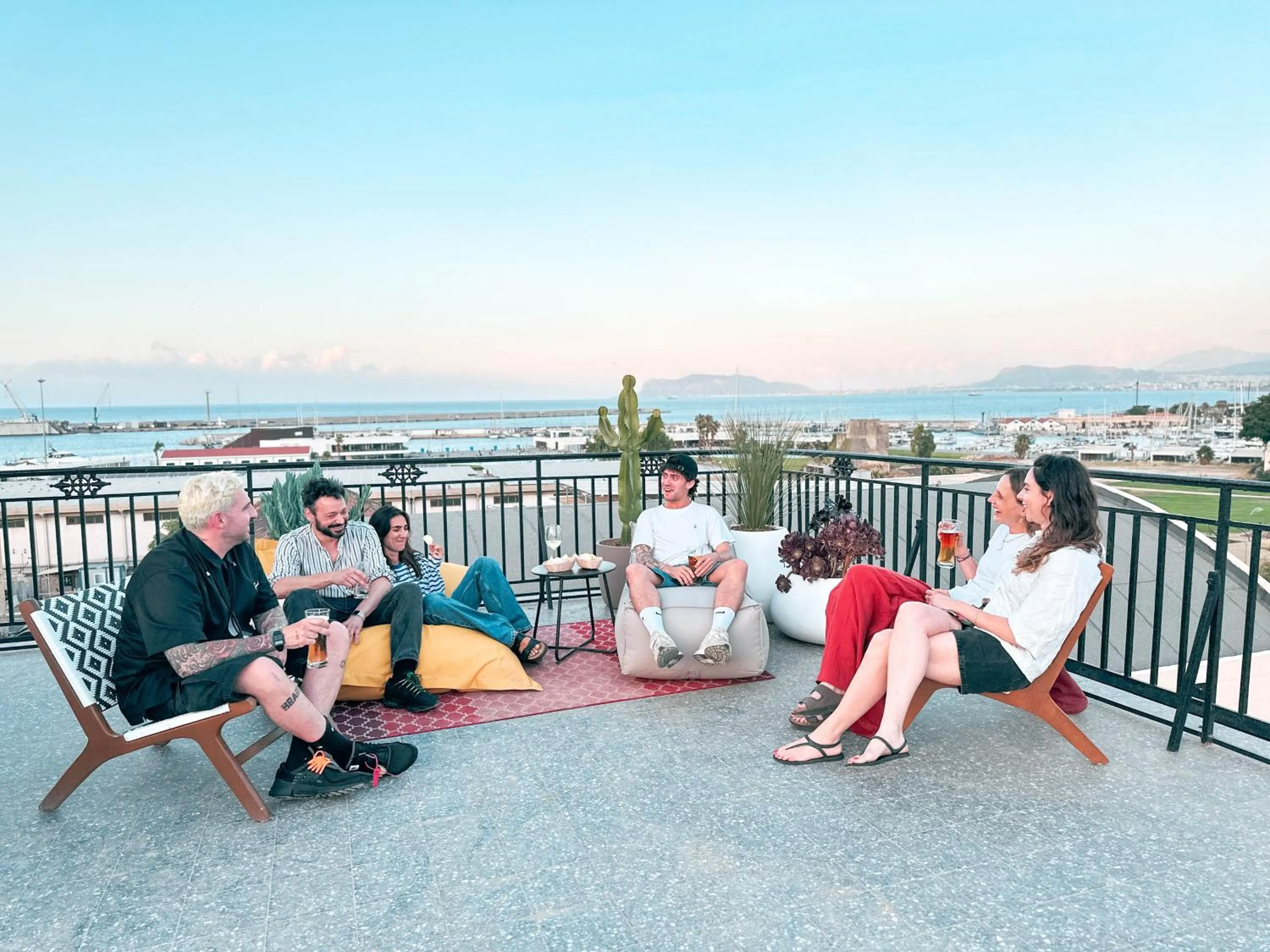 Balcony/Terrace in Ostello Bello Palermo