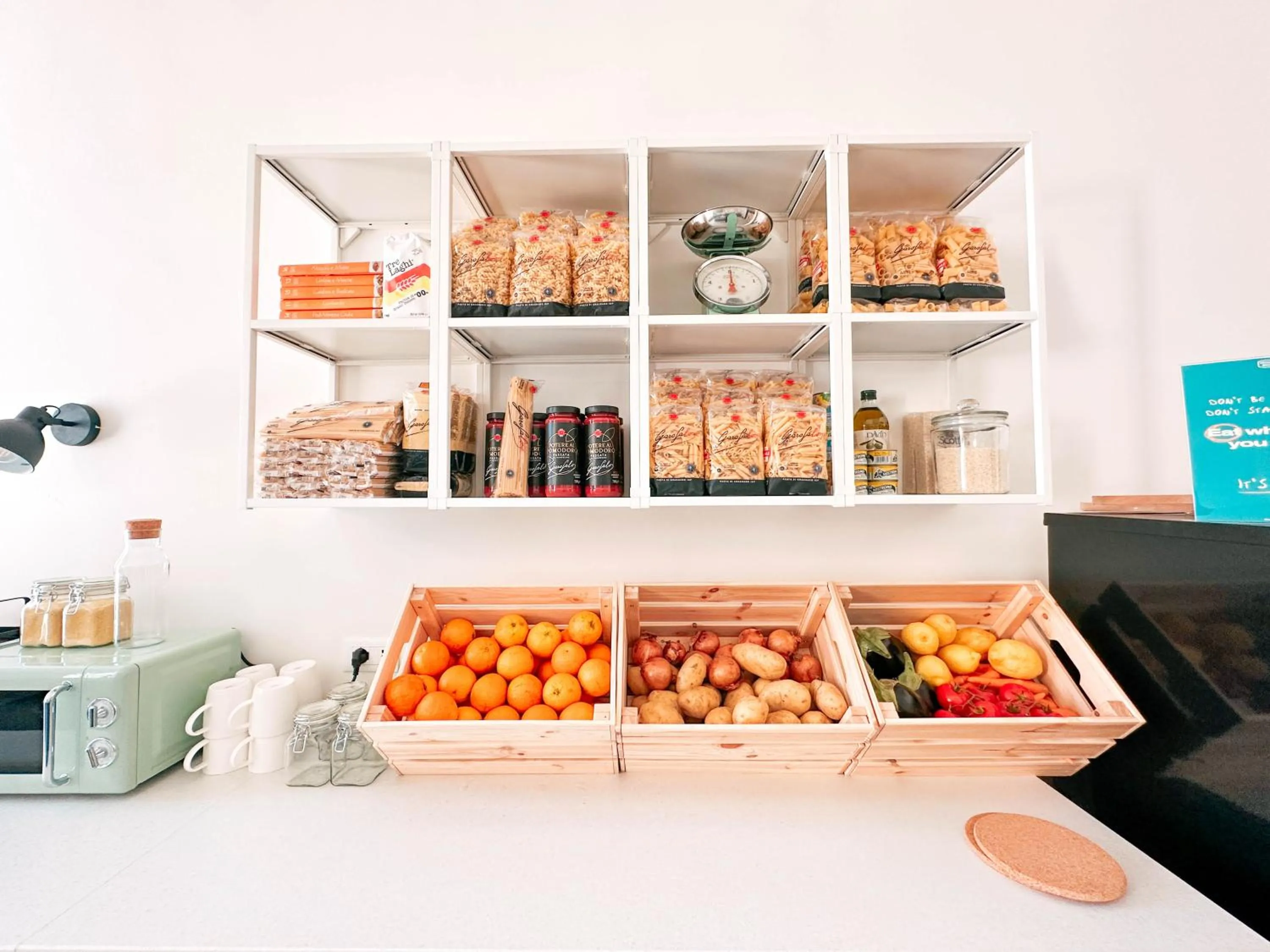 Kitchen or kitchenette in Ostello Bello Palermo