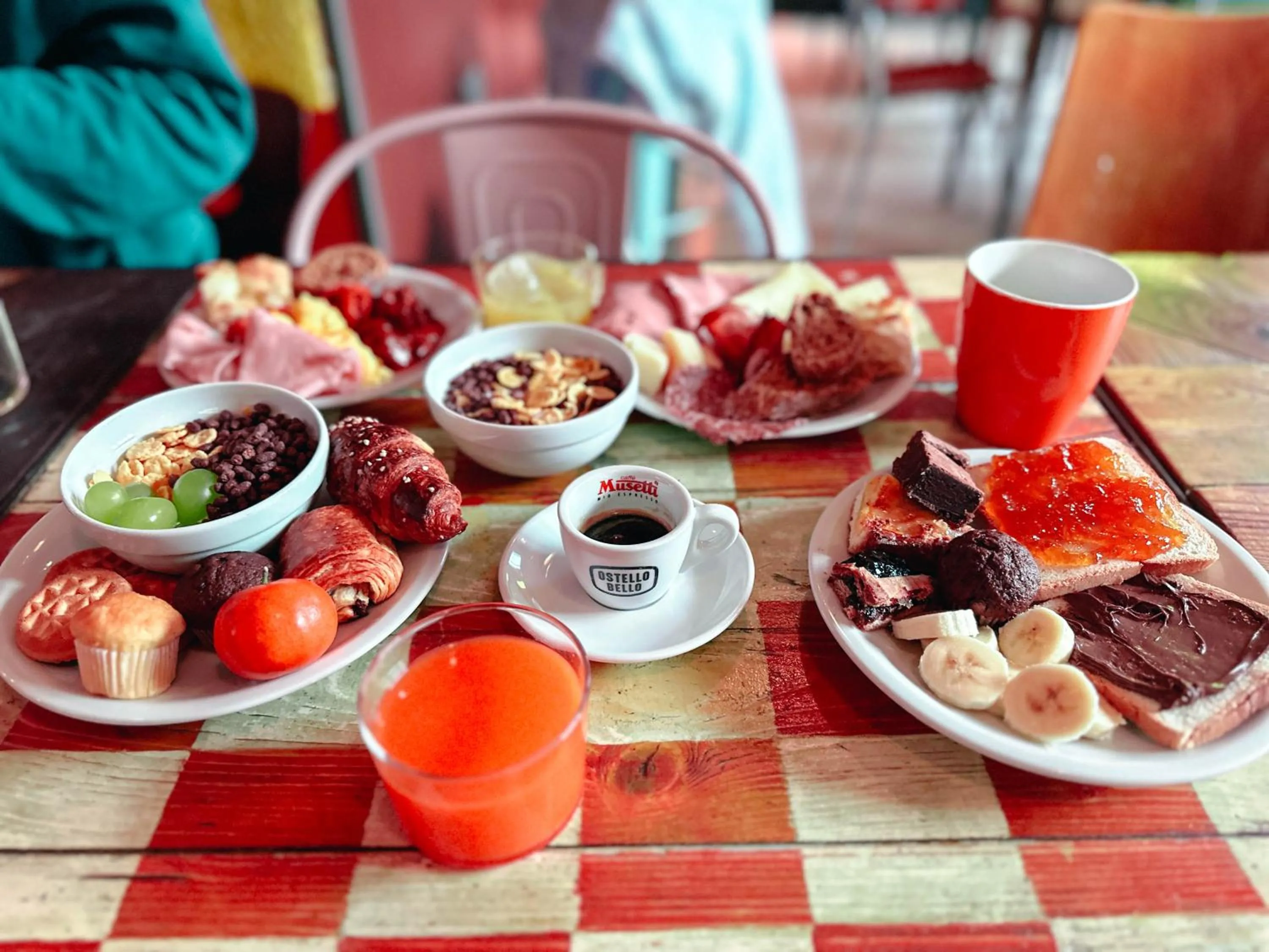 Food and drinks in Ostello Bello Palermo