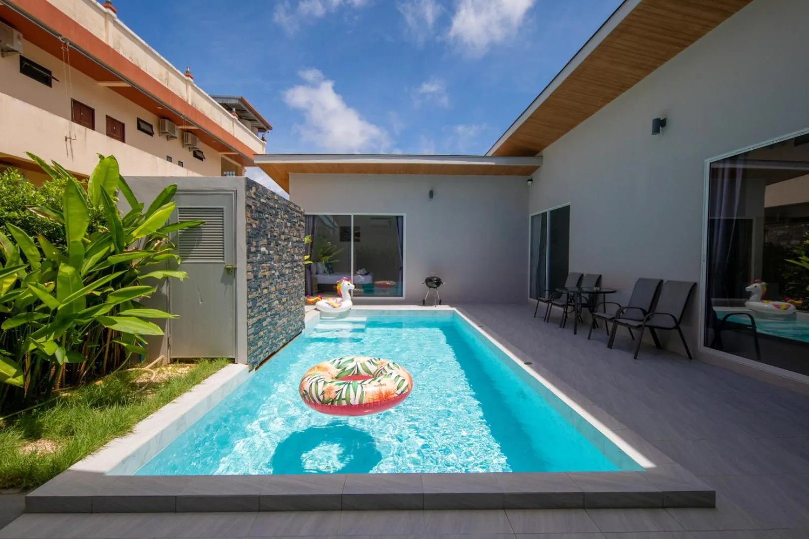 Property building in Sasi Pool Villa Phuket