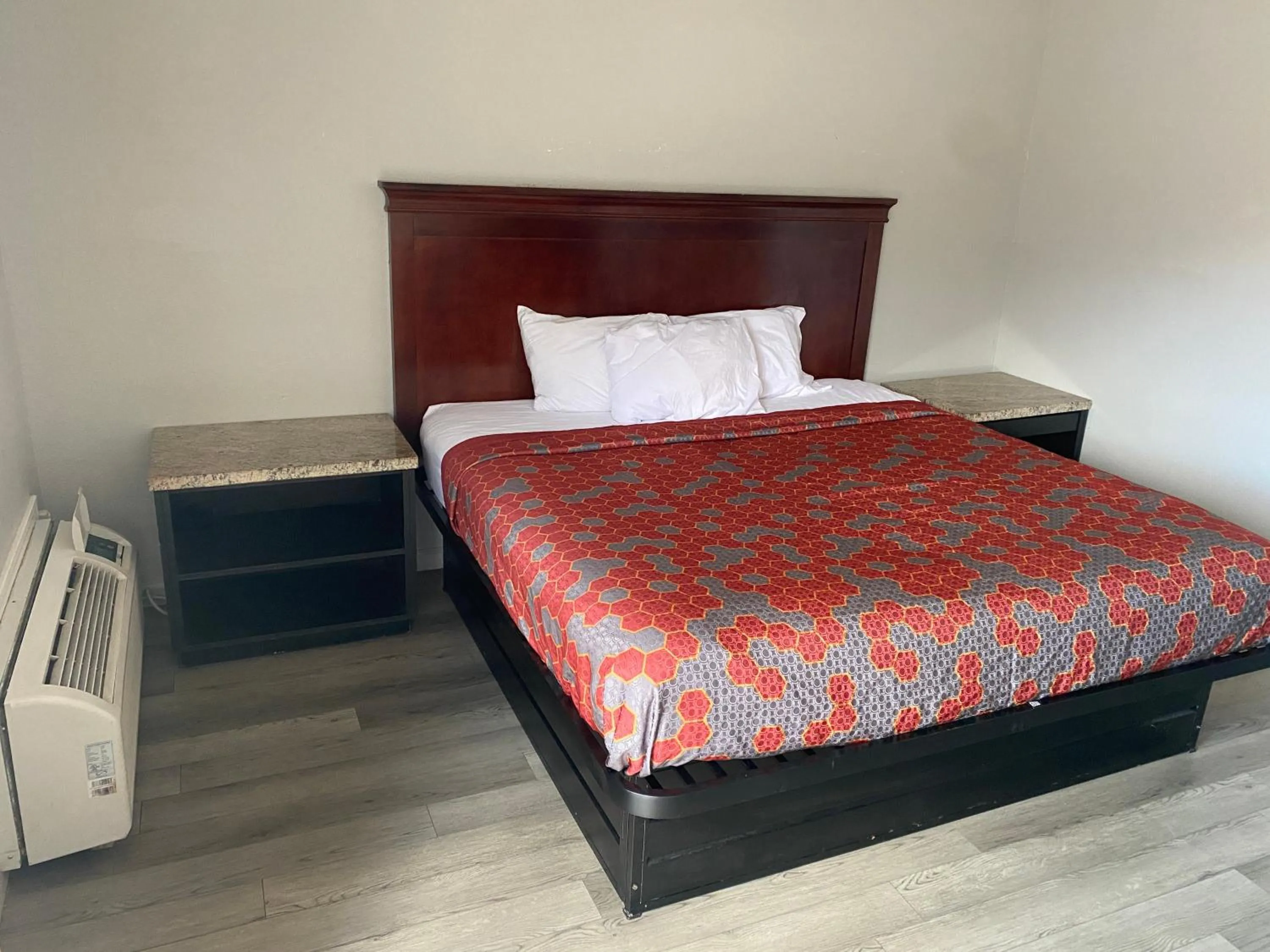 Bed in PASCAGOULA EXTENDED STAY