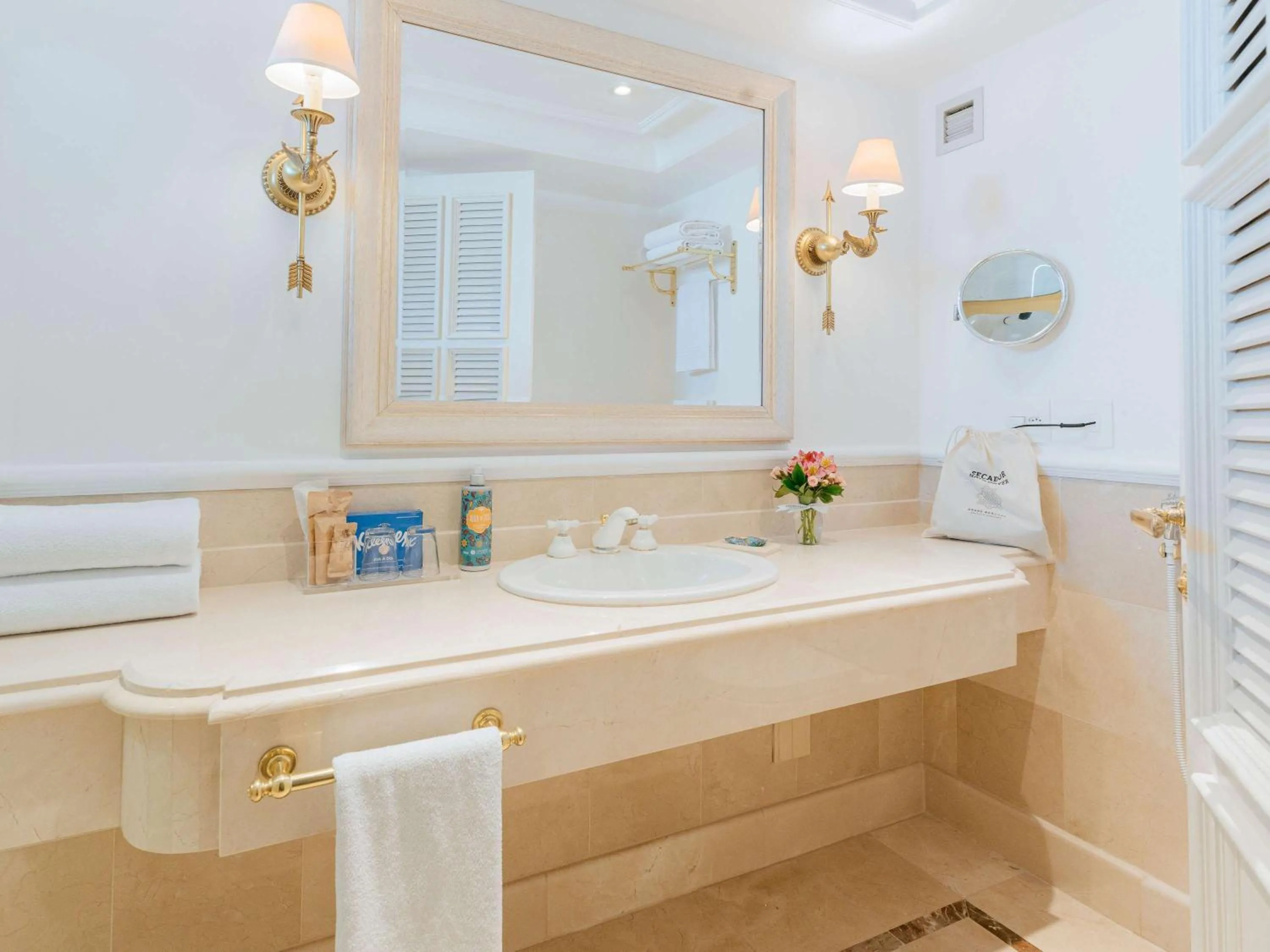 Bathroom in Grand Mercure Sao Paulo Ibirapuera