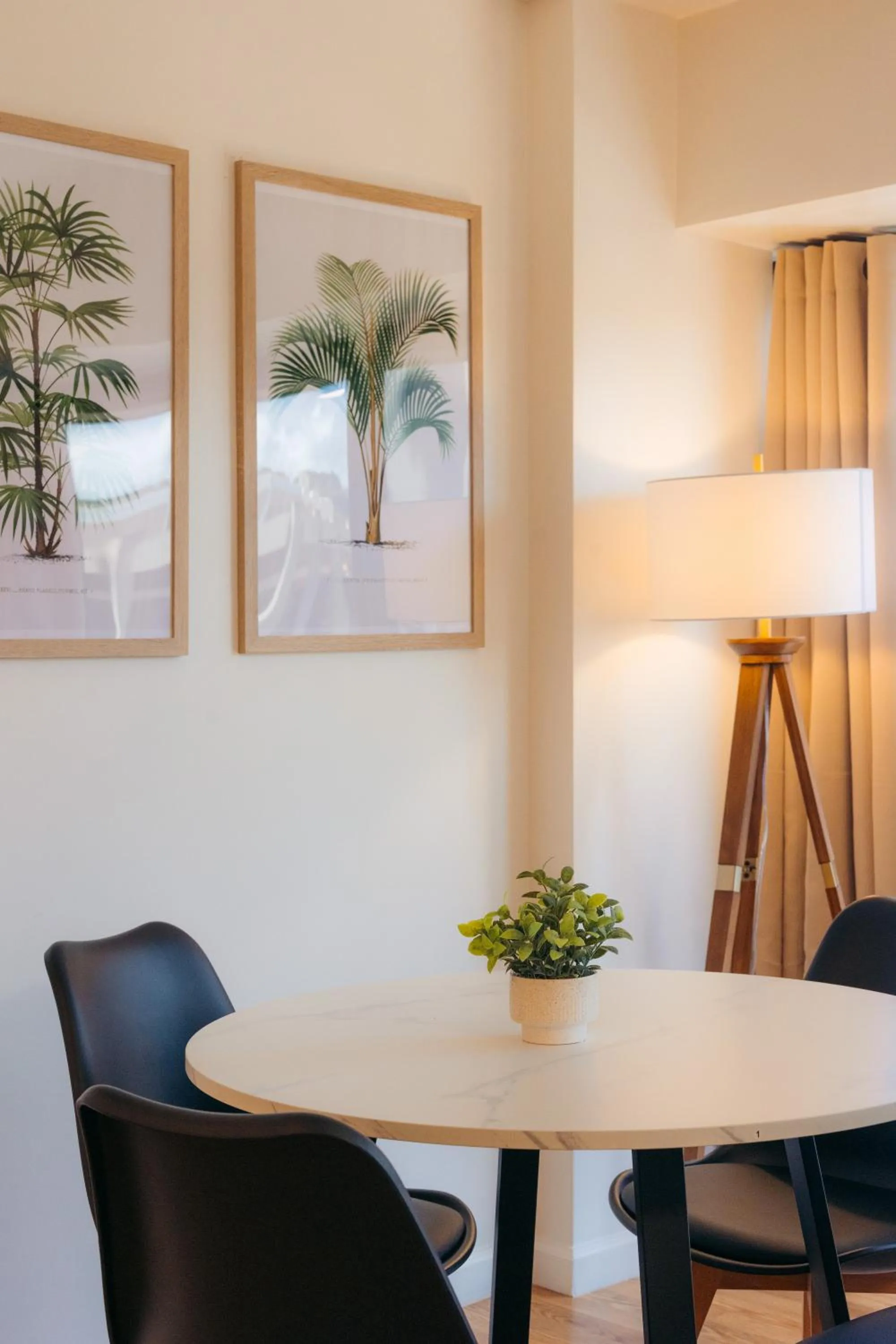 Living room in Bishop Suites at Executive Centre