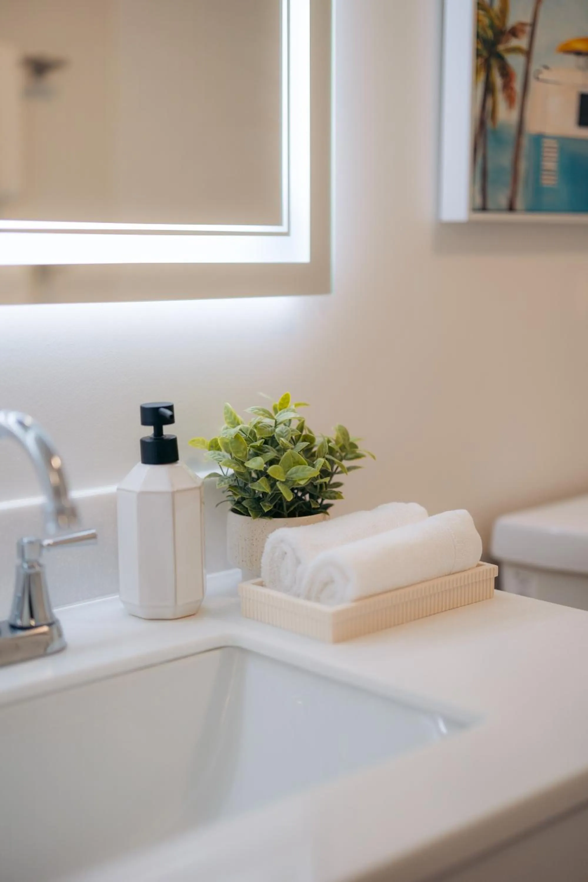Bathroom, Bed in Bishop Suites at Executive Centre