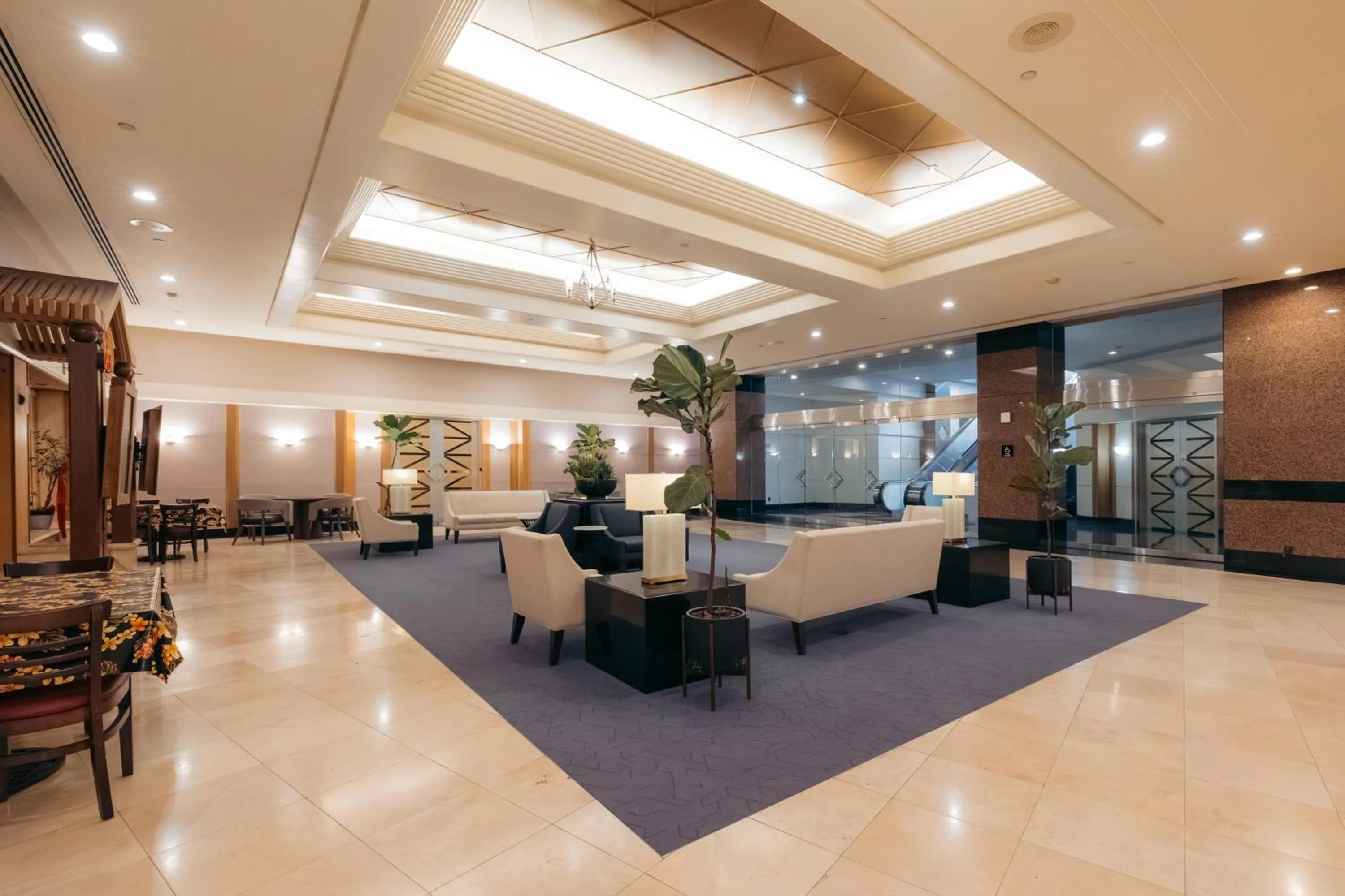 Lobby or reception in Bishop Suites at Executive Centre