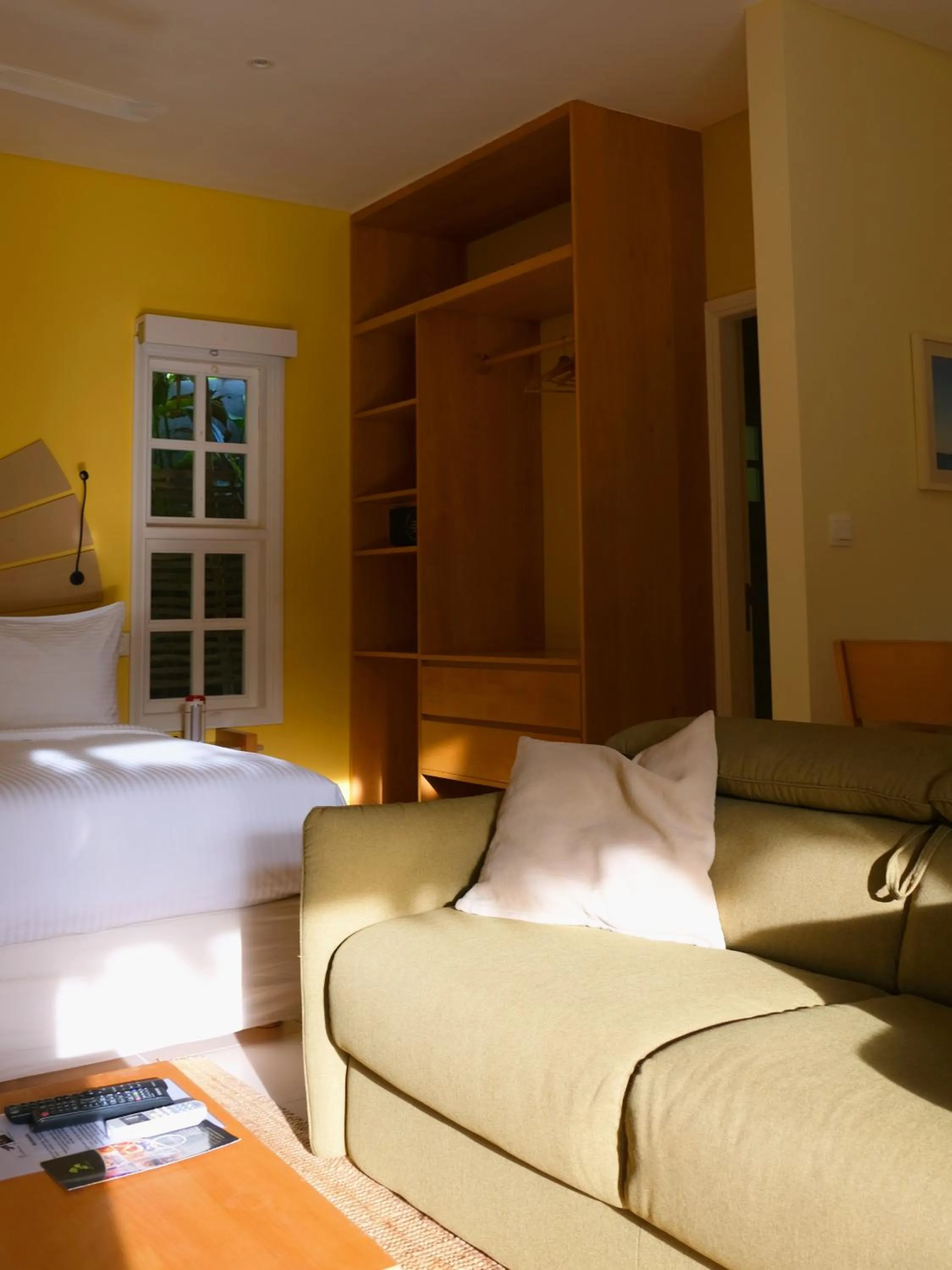 Bedroom, Bed in Residence Praslinoise