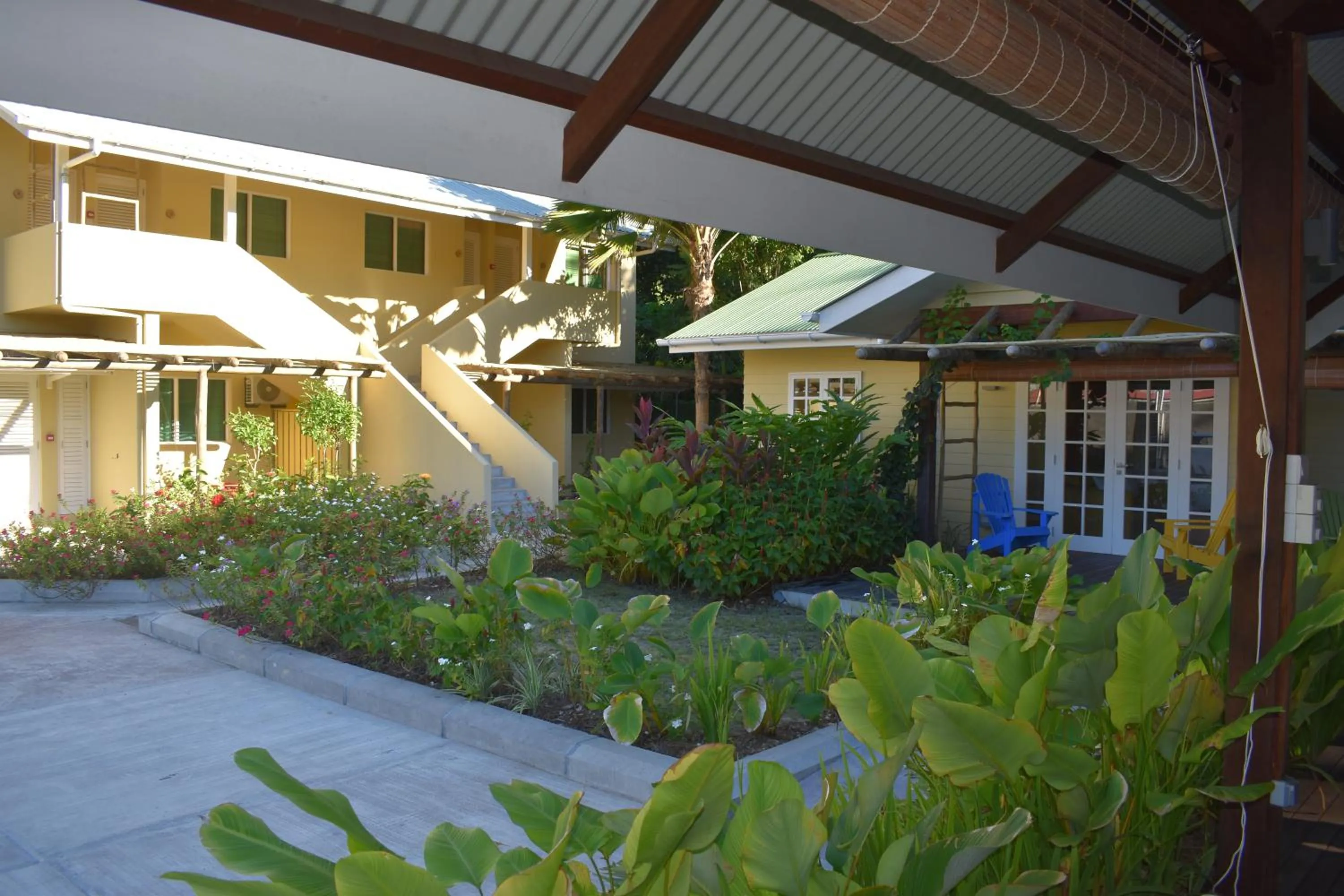 Property building in Residence Praslinoise