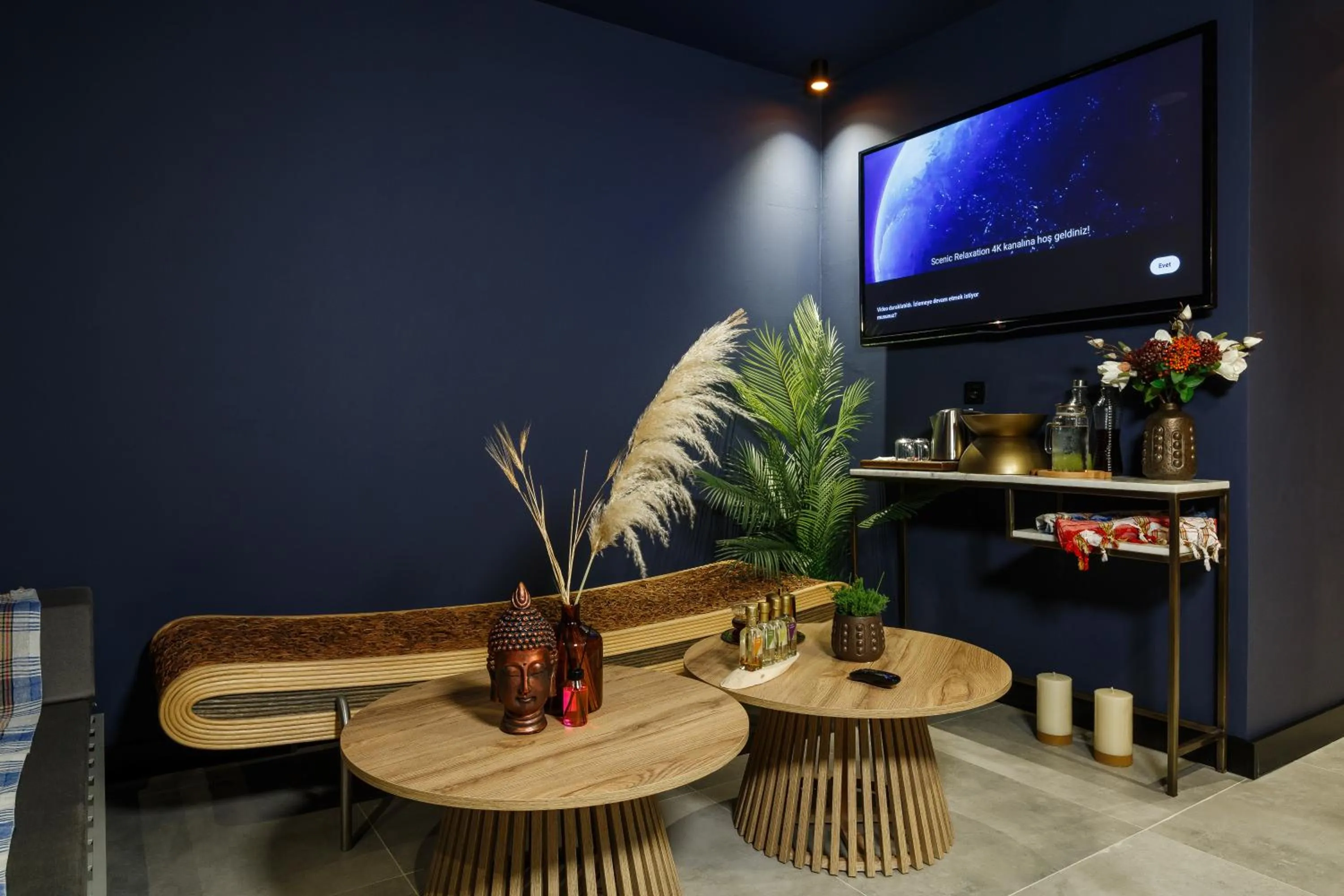 Massage in Luff Living - Adult Only 12 Plus