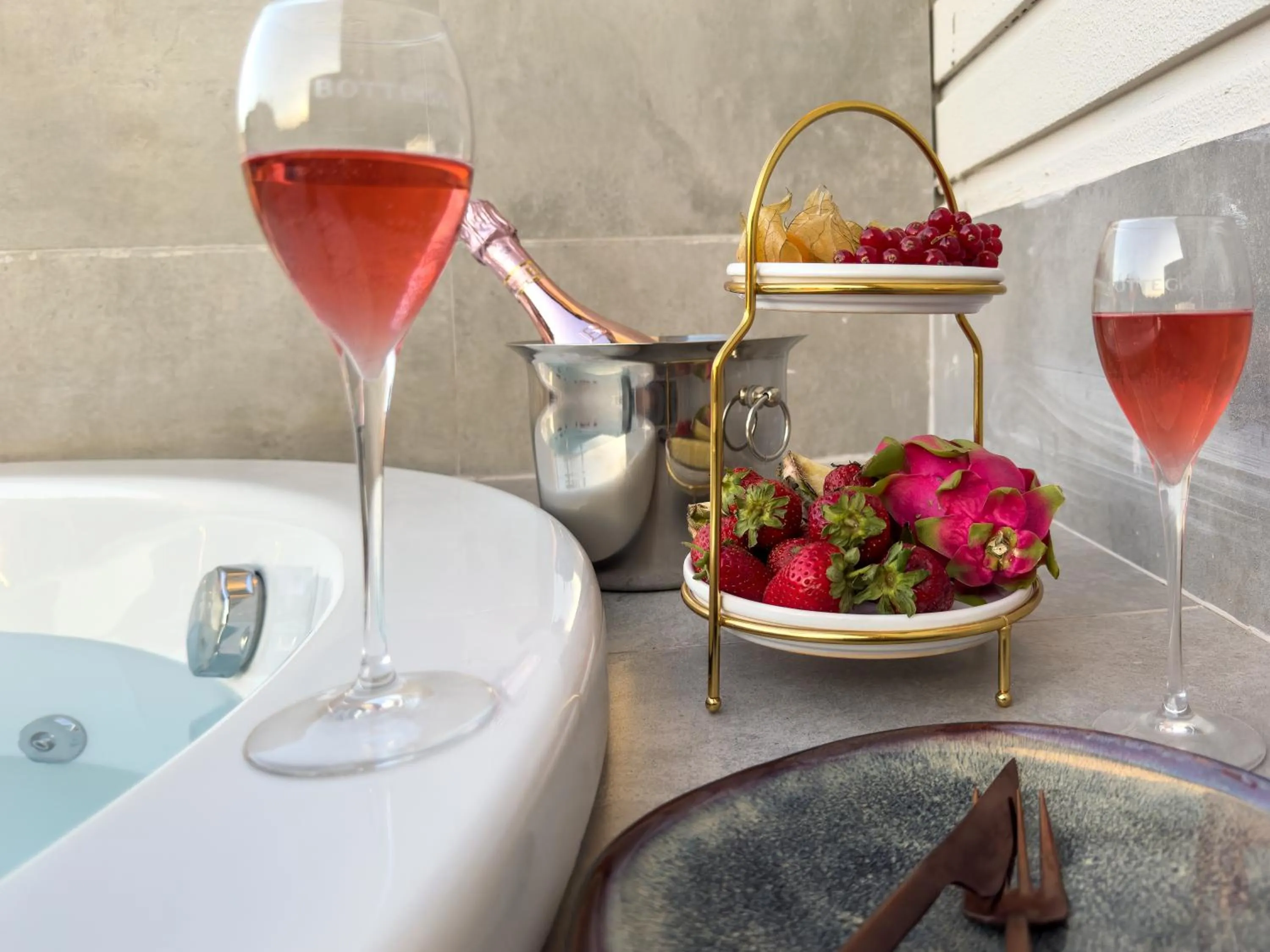 Hot Tub in Luff Living - Adult Only 12 Plus