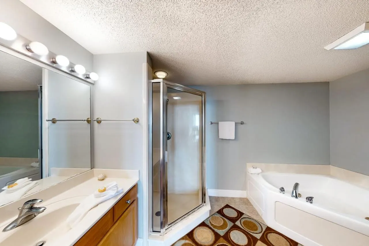 Waters Edge Condominiums