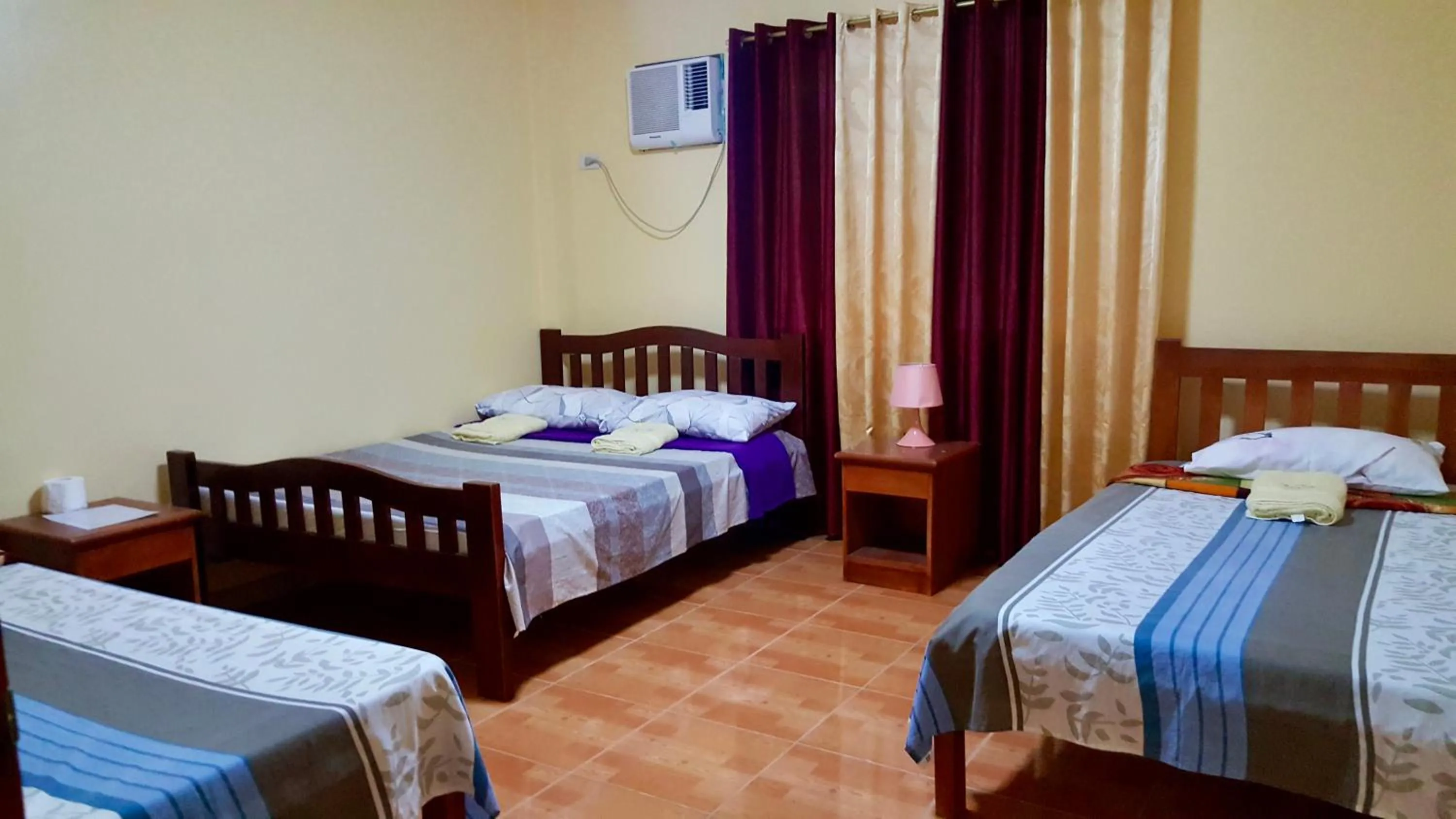 Bed in TGH Guest House Badian