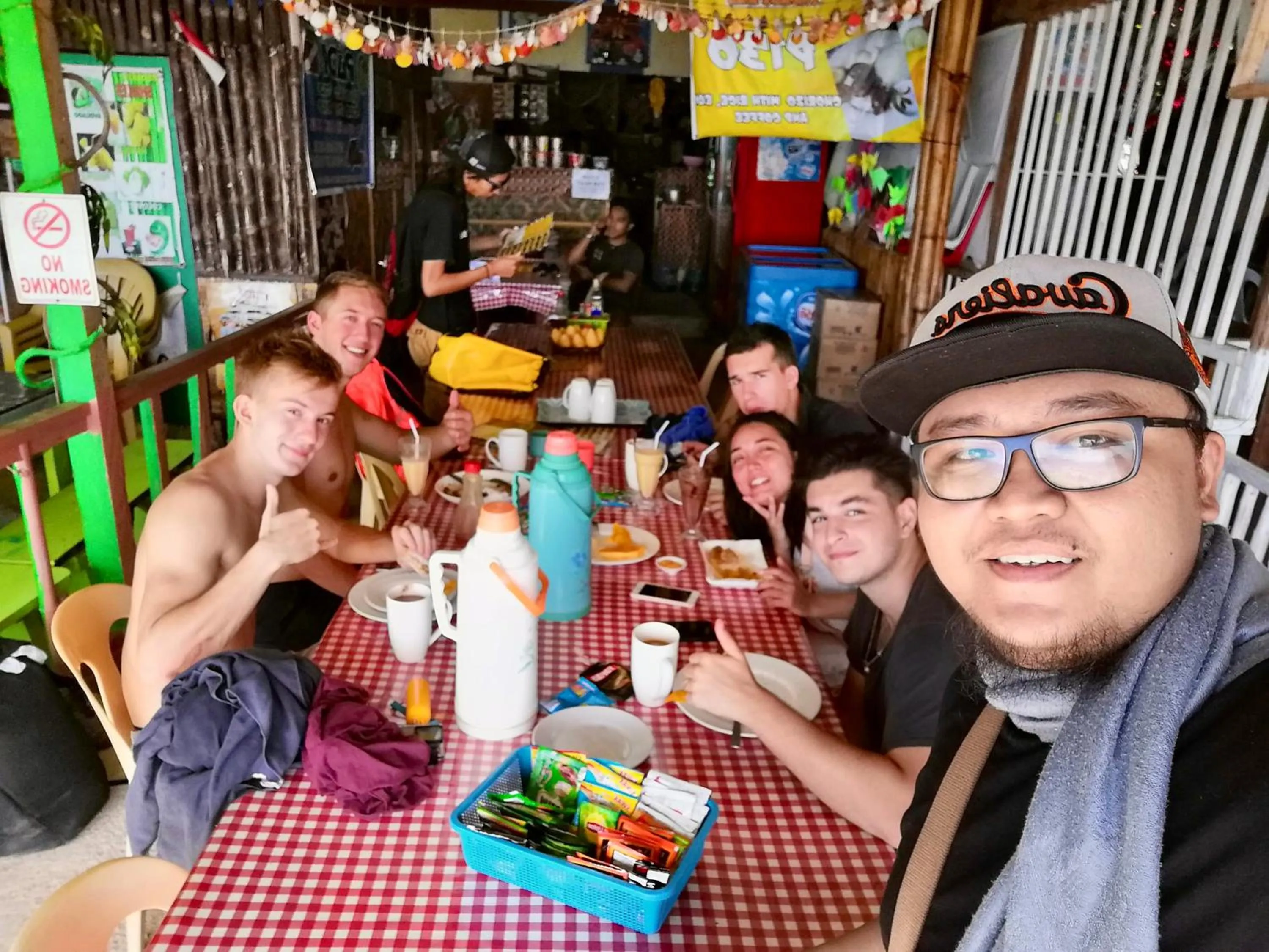 Restaurant/places to eat in TGH Guest House Badian