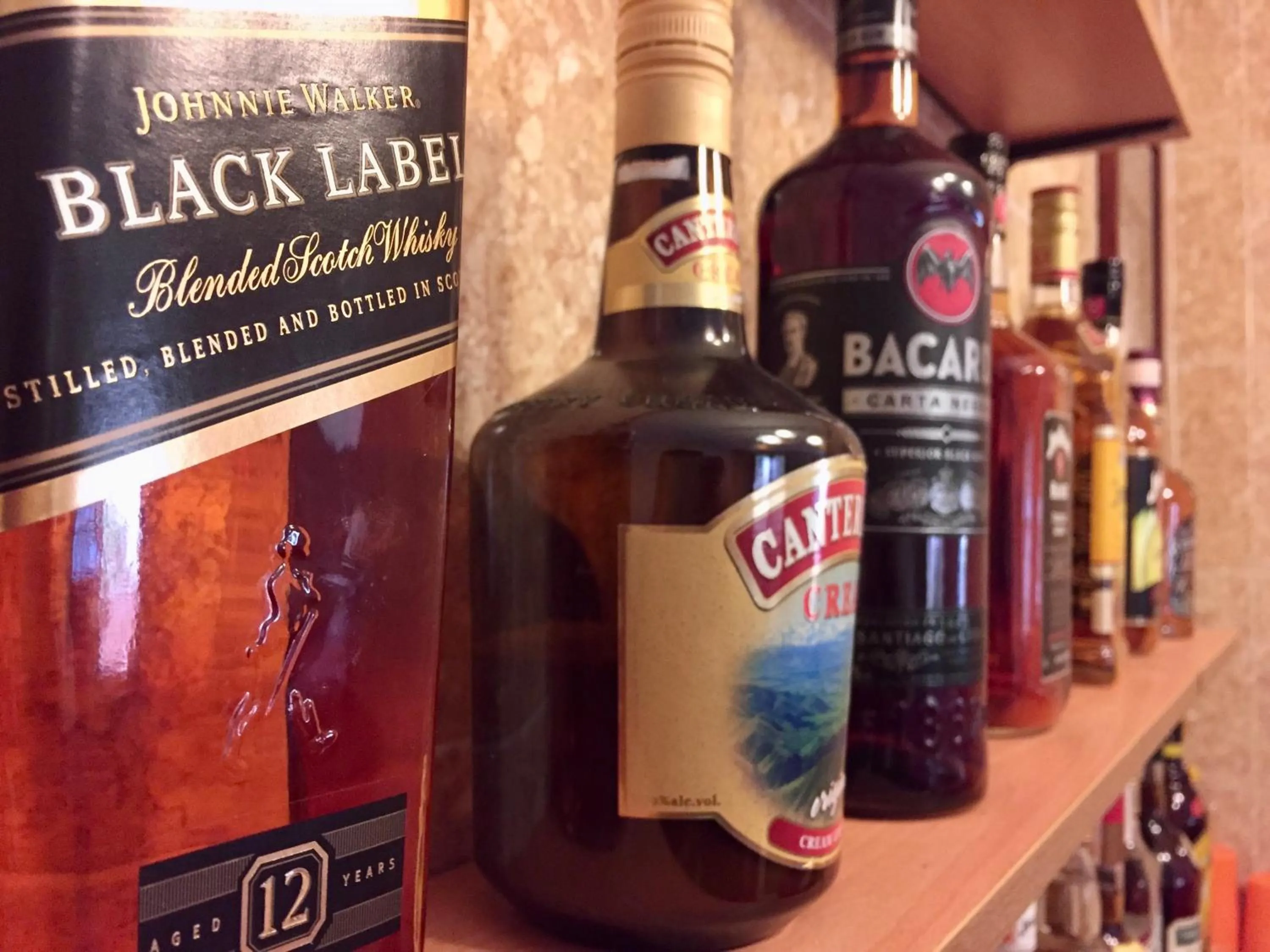 Lounge or bar in TGH Guest House Badian