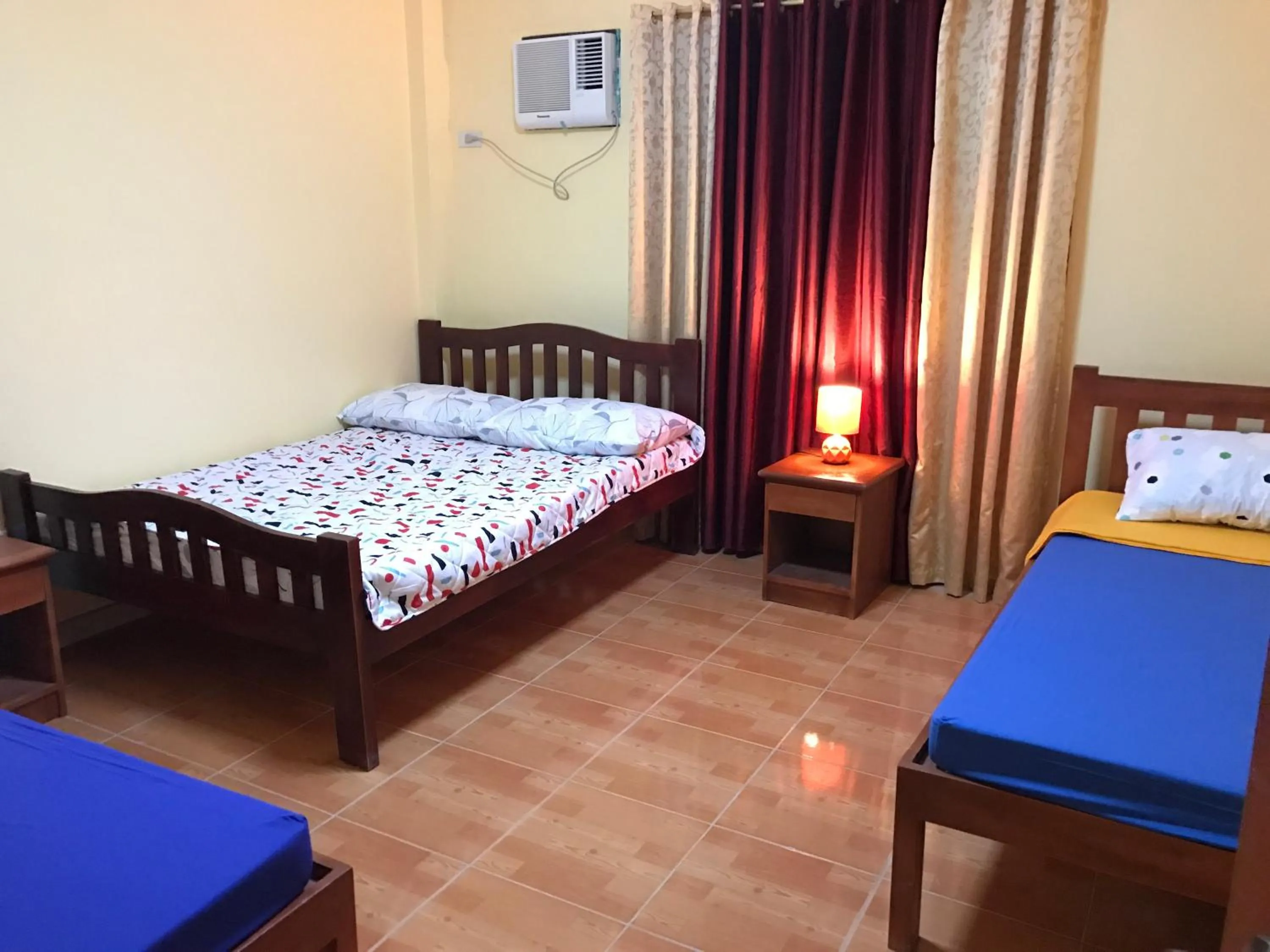 Photo of the whole room, Bed in TGH Guest House Badian