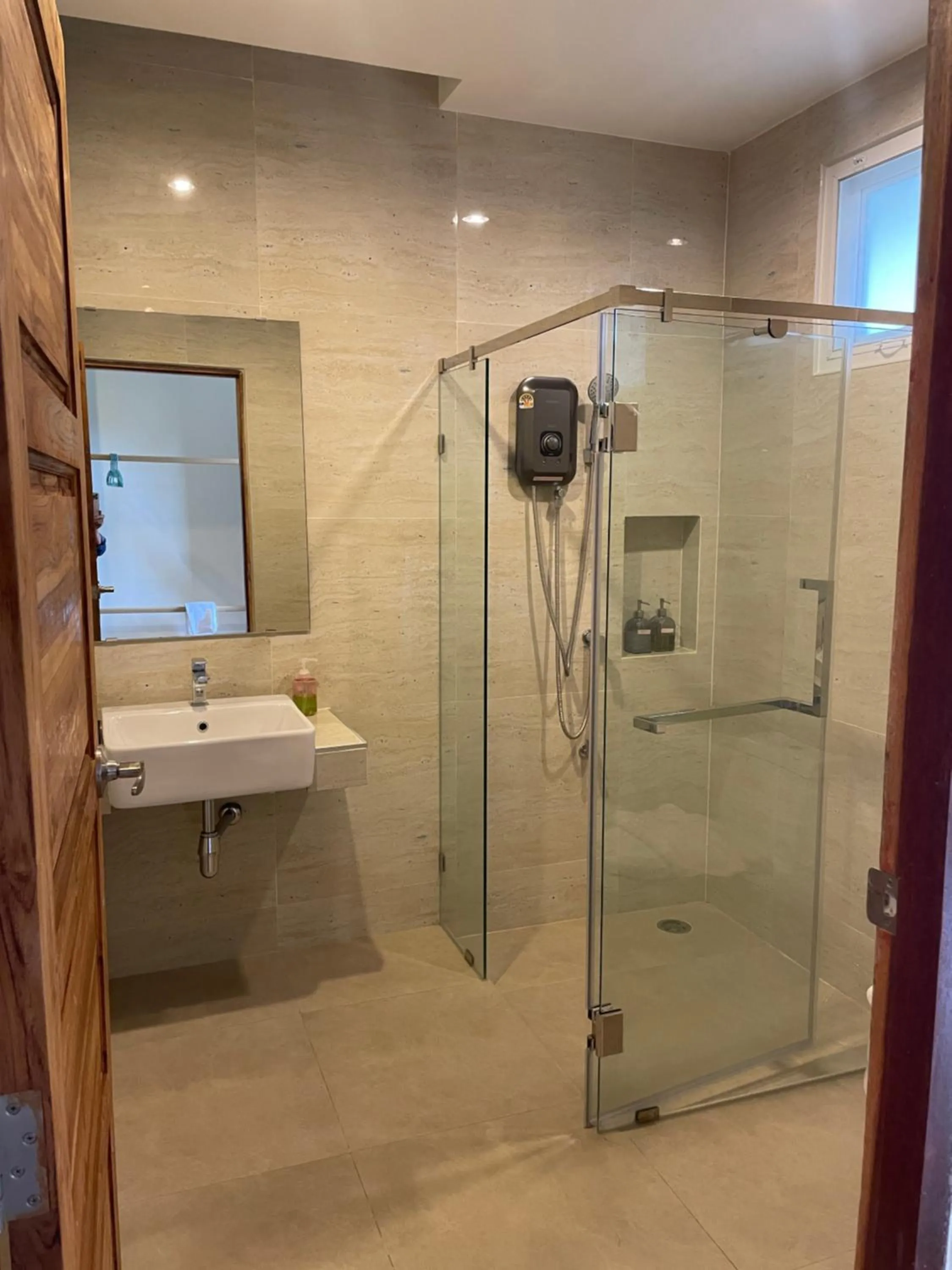 Bathroom in DOI LUANG SCENE