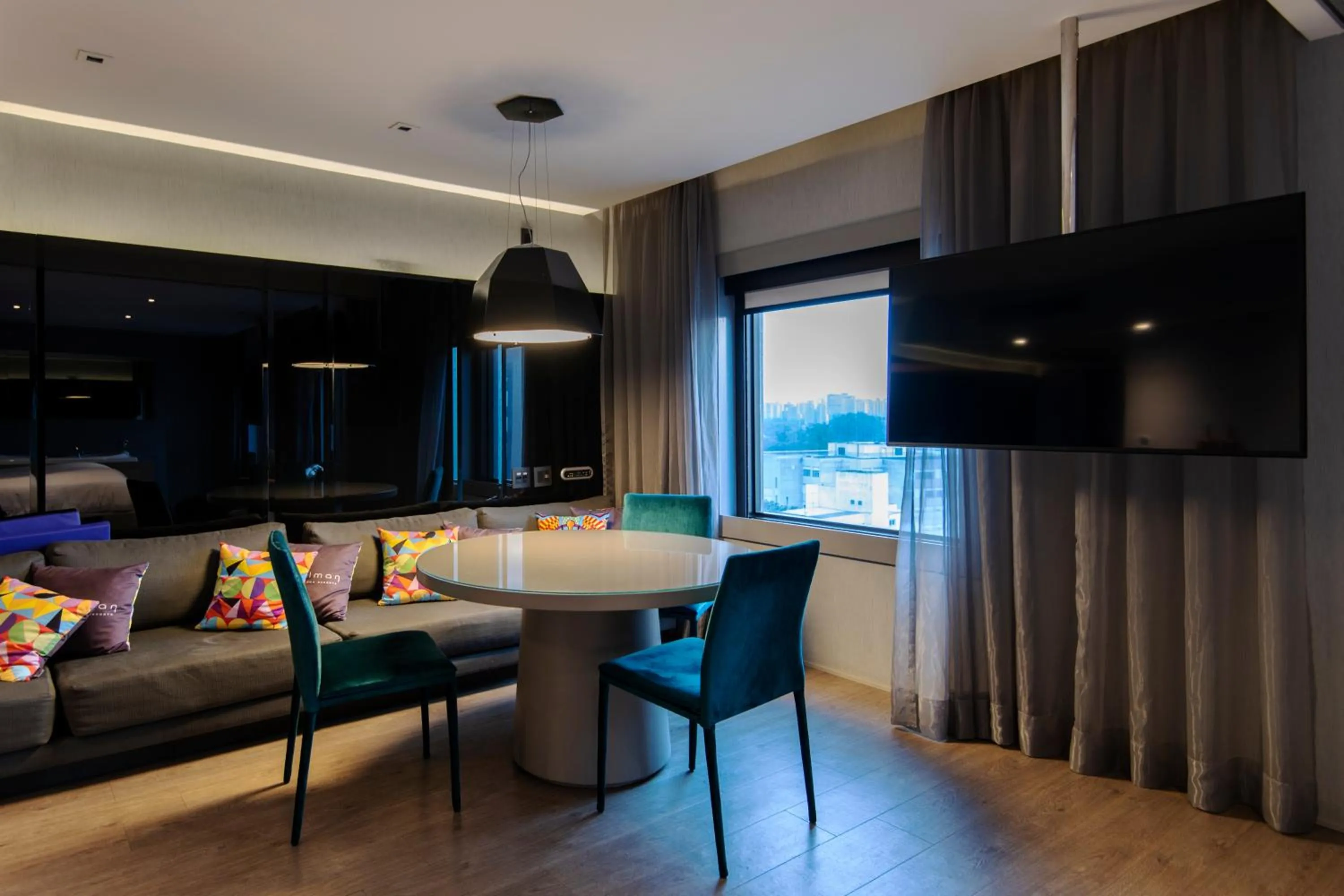 Communal lounge/ TV room in Pullman Sao Paulo Ibirapuera