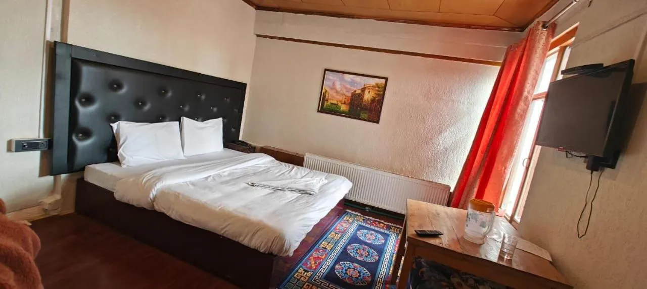 Hotel Ladakh Imperial