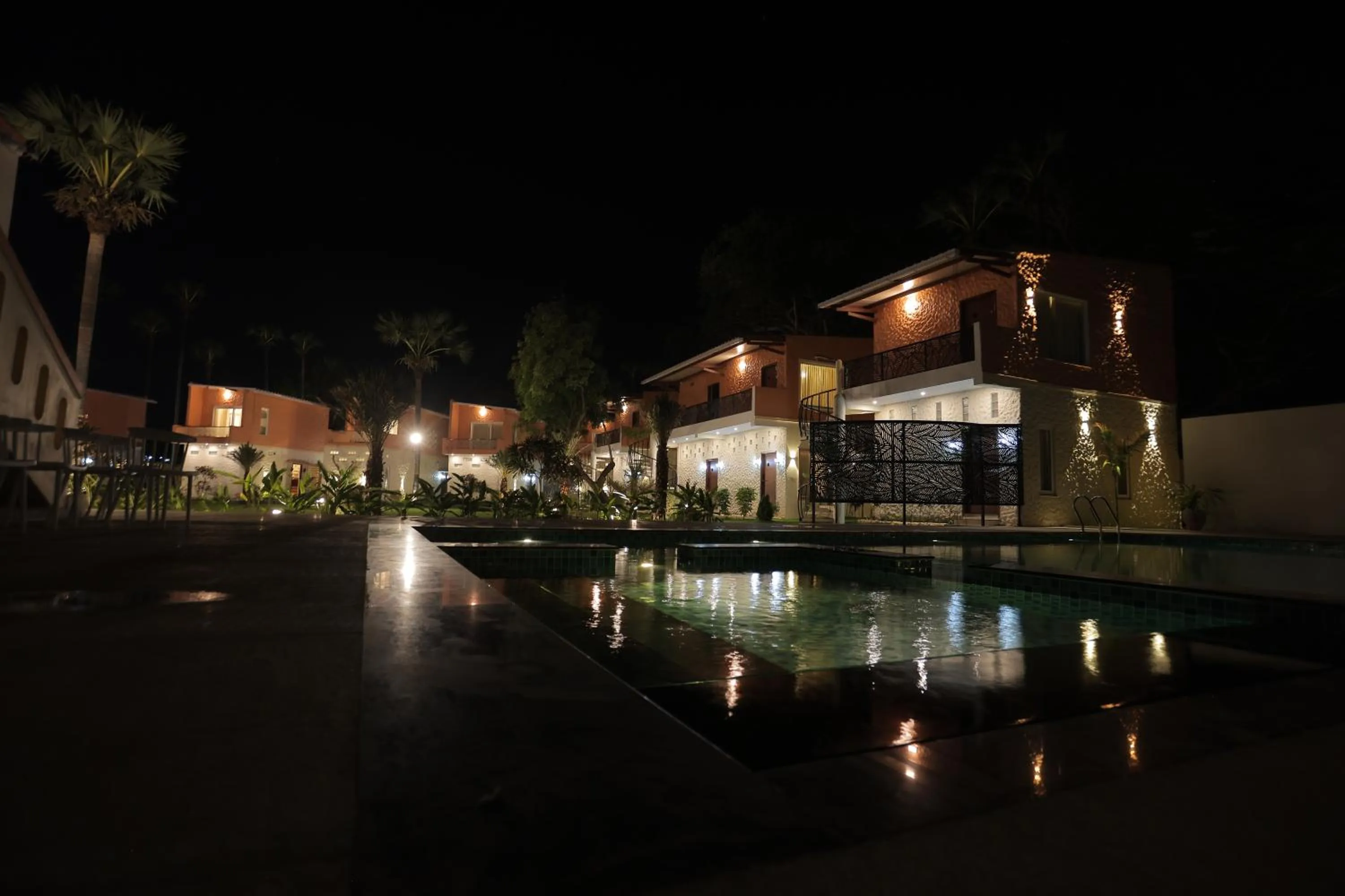 PALM PARADISE Beach Resort