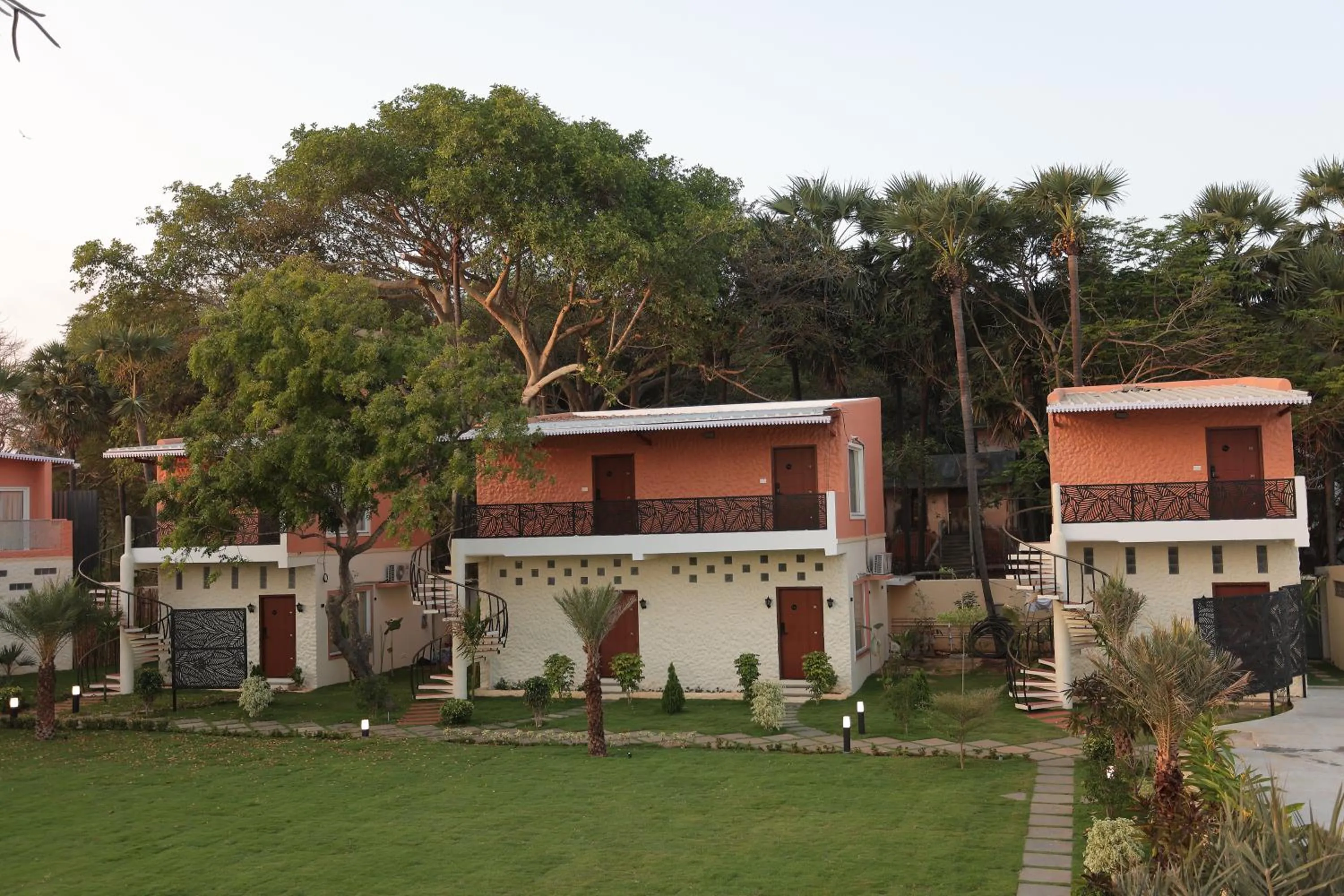 Property building in PALM PARADISE Beach Resort